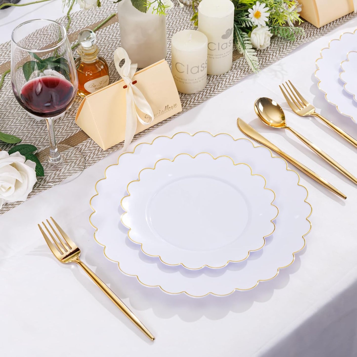 LIYH 60 Pcs White Scalloped Plastic Plates with Gold Rimmed - Gold Disposable Plastic Combo Plates Heavyduty Includes 30 Dessert Plate and 30 Dinner Plate Dishes Tableware for Birthday Party Wedding