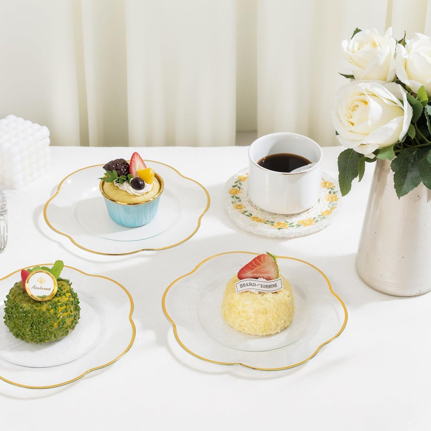 Liacere 100PCS Clear Plastic Plates-7inch Disposable Floral Clear and Gold Appetizer Cake Small Plates - Perfect for Wedding & Party & Holiday & Floral &Baby Show & Fall & Thanksgiving