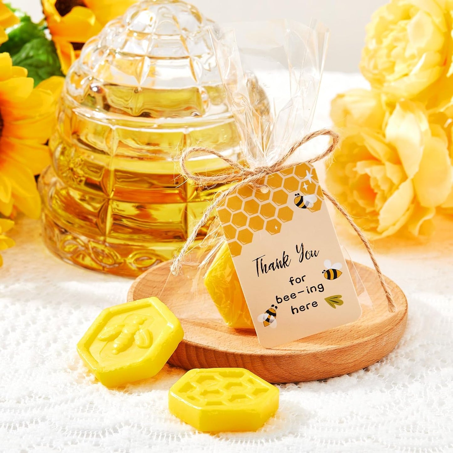 72 Set Baby Shower Favors Bee Party Favors Including Honeycomb Soap with Thank You Card Gift Honey Soap for Guest Gender Reveal Honey Gift Birthday Party Decorations (Yellow)