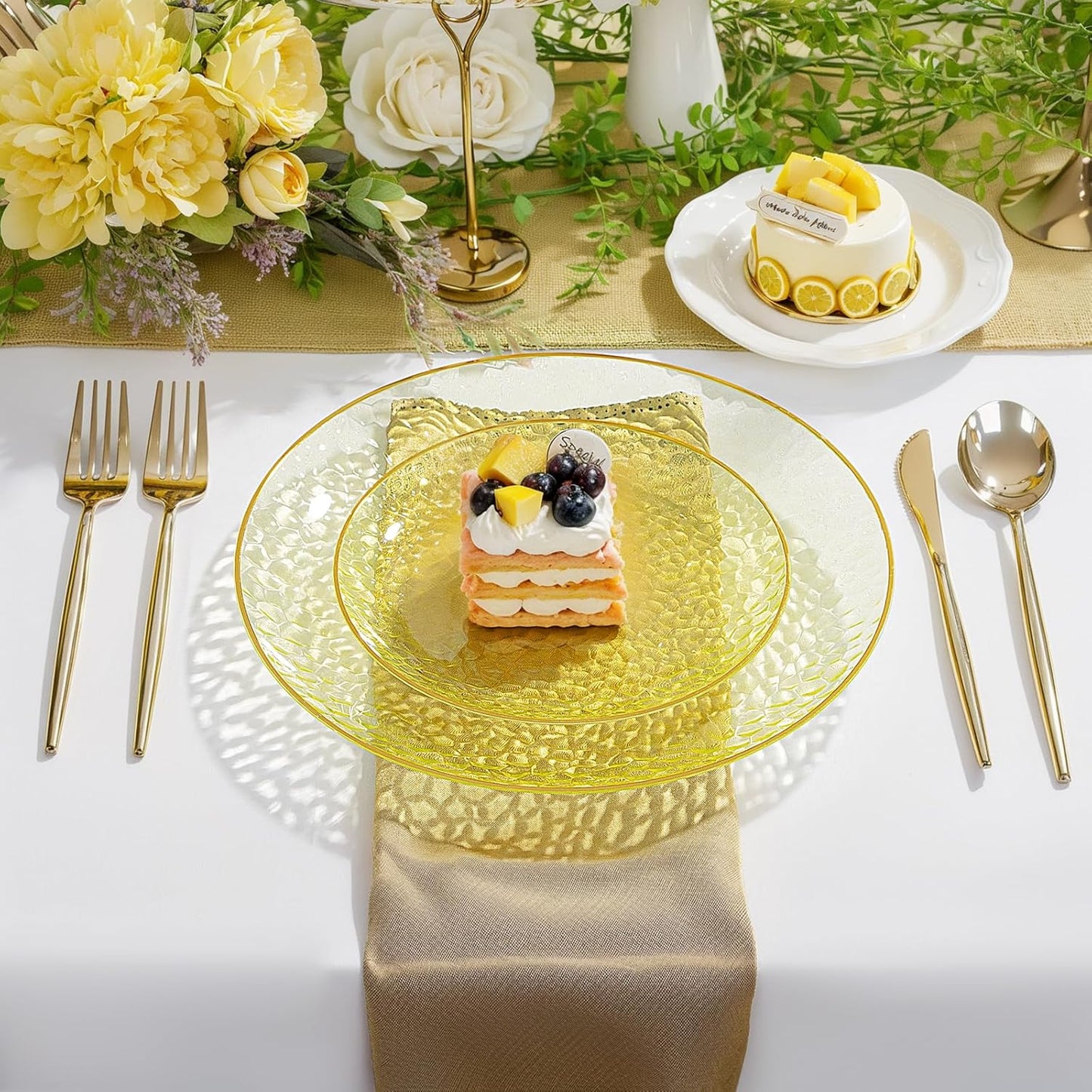 Rubtlamp 100Pcs Yellow Gold Plastic Plates, Yellow Disposable Plates With Gold Rim, Clear Heavy-duty Party Supplies, Hammered Plastic Plates Include 50 Dessert Platos, 50 Dinner Platos for Party