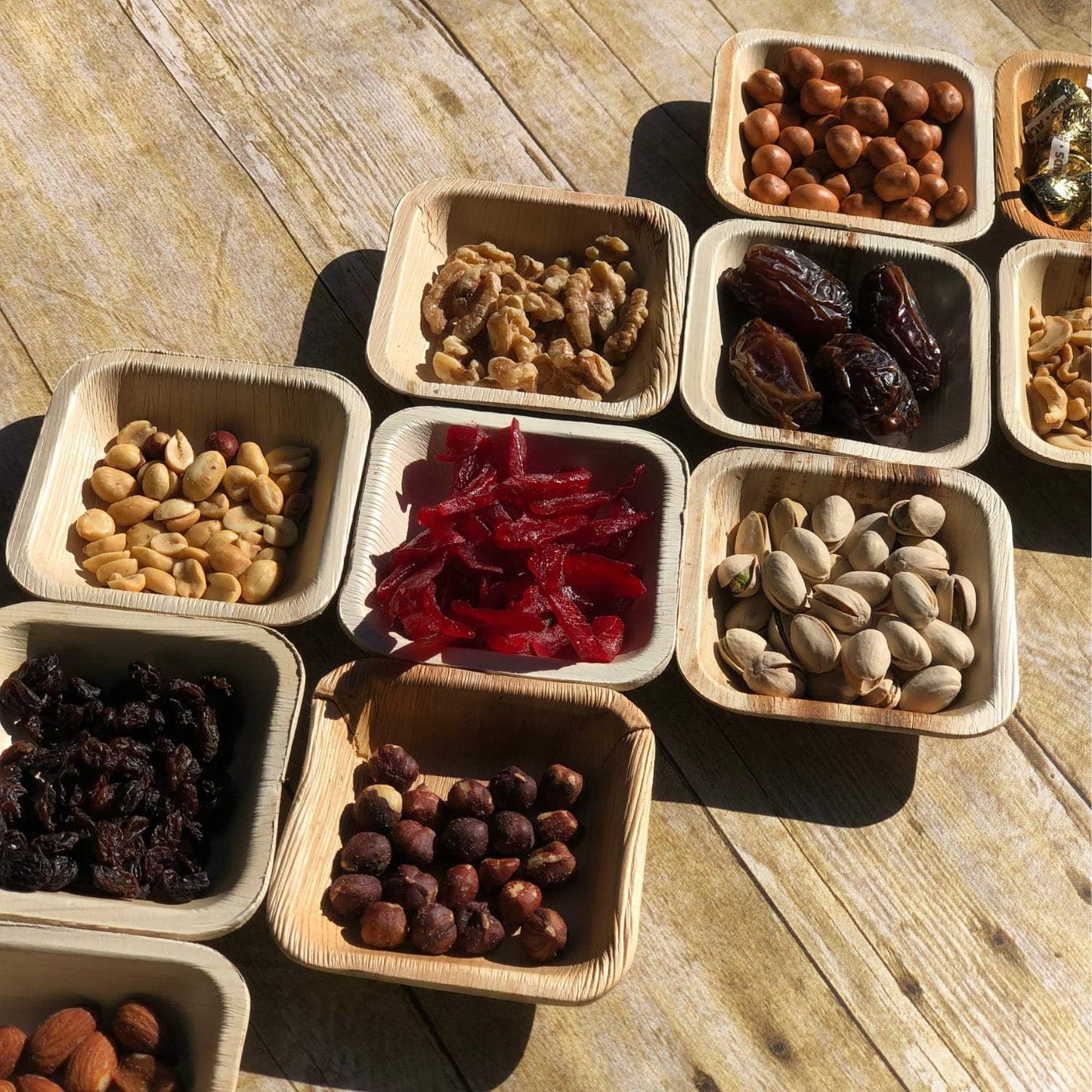 Raj Disposable Palm Leaf Bowls (100 Count, 4" Square Bowls) Strong Bowl Like Bamboo Party Bowl - Decorative Compostable Tableware for Lunch, Dinner, Birthday, Outdoor, BBQ, Picnic.