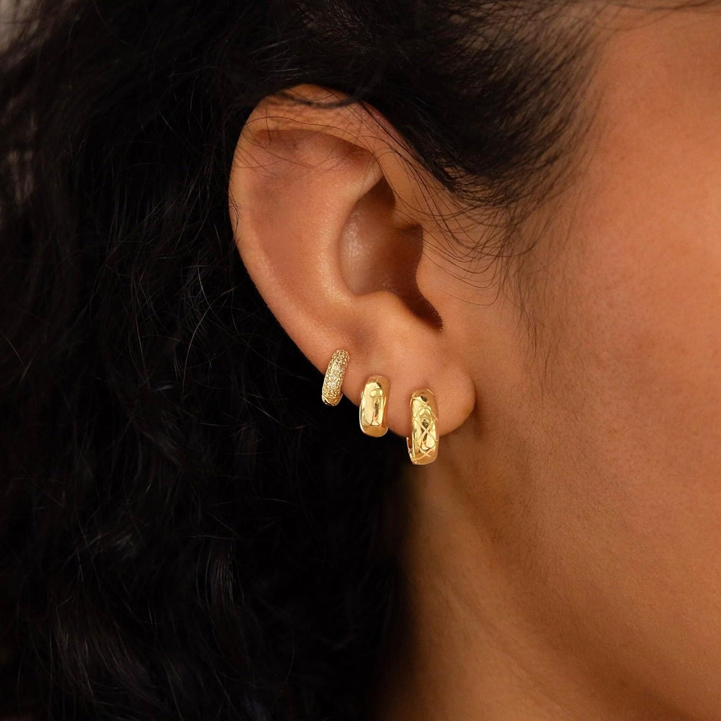 Gold Earrings for Women, 14k Gold Plated Dangle Huggie Earrings for Women Trendy Dainty Gold Hoop Earring Stacks Hypoallergenic Pearl Chain Drop Cartilage Earring Fashion Womens Jewelry