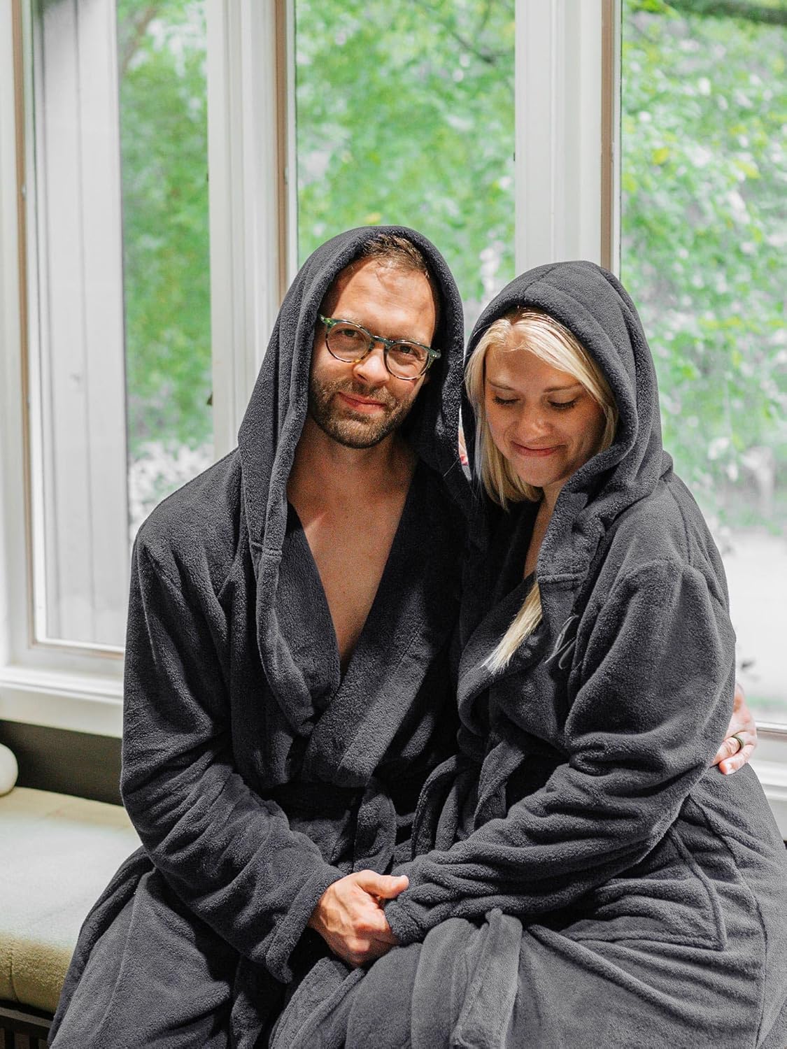 AW BRIDAL 2Pcs Mr and Mrs Robes for Couples Fleece, Matching Long Hooded Robes for Men Women, His and Hers Wedding Gifts