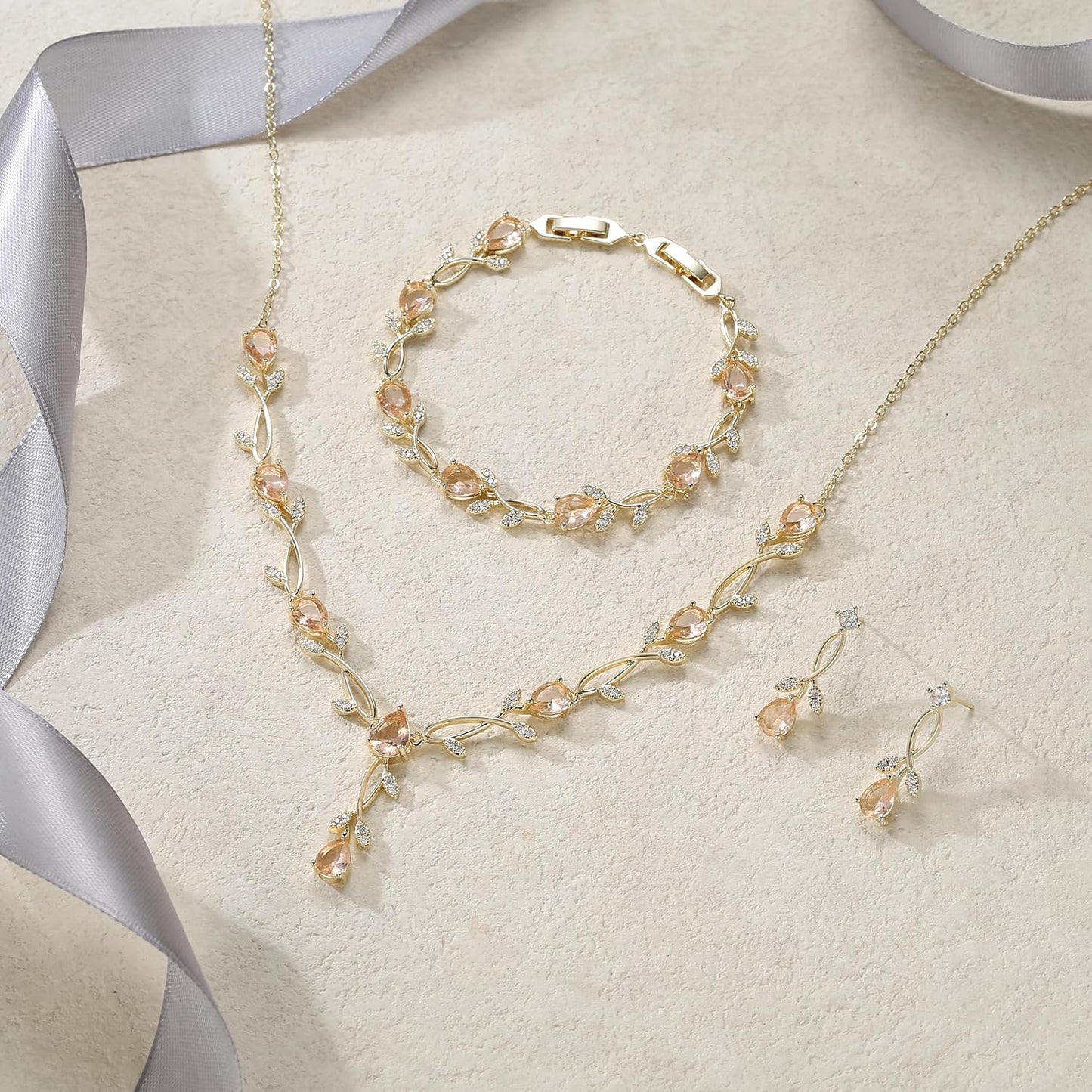 EVER FAITH Bridal Cubic Zirconia Jewelry Sets for Women, White Simulated Pearl Leaf Vine Pendant Wedding Party Necklace Earrings Set for Bridesmaid Bride