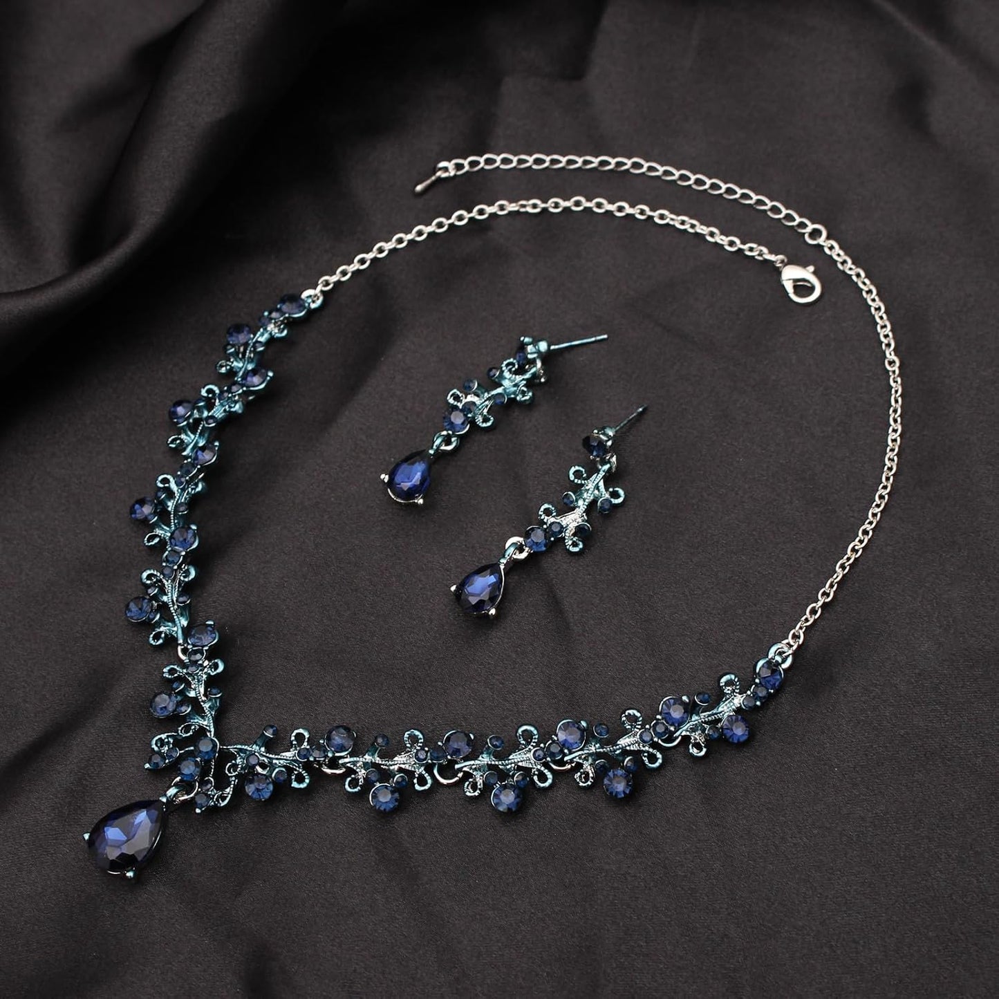 3Pcs Austrian Crystal Jewelry Set for Women, Necklace Dangle Earrings Link Bracelet Jewelry Set with Gold/Platinum/Gun Plated, Wedding Party Jewelry for Bridal Bridesmaid