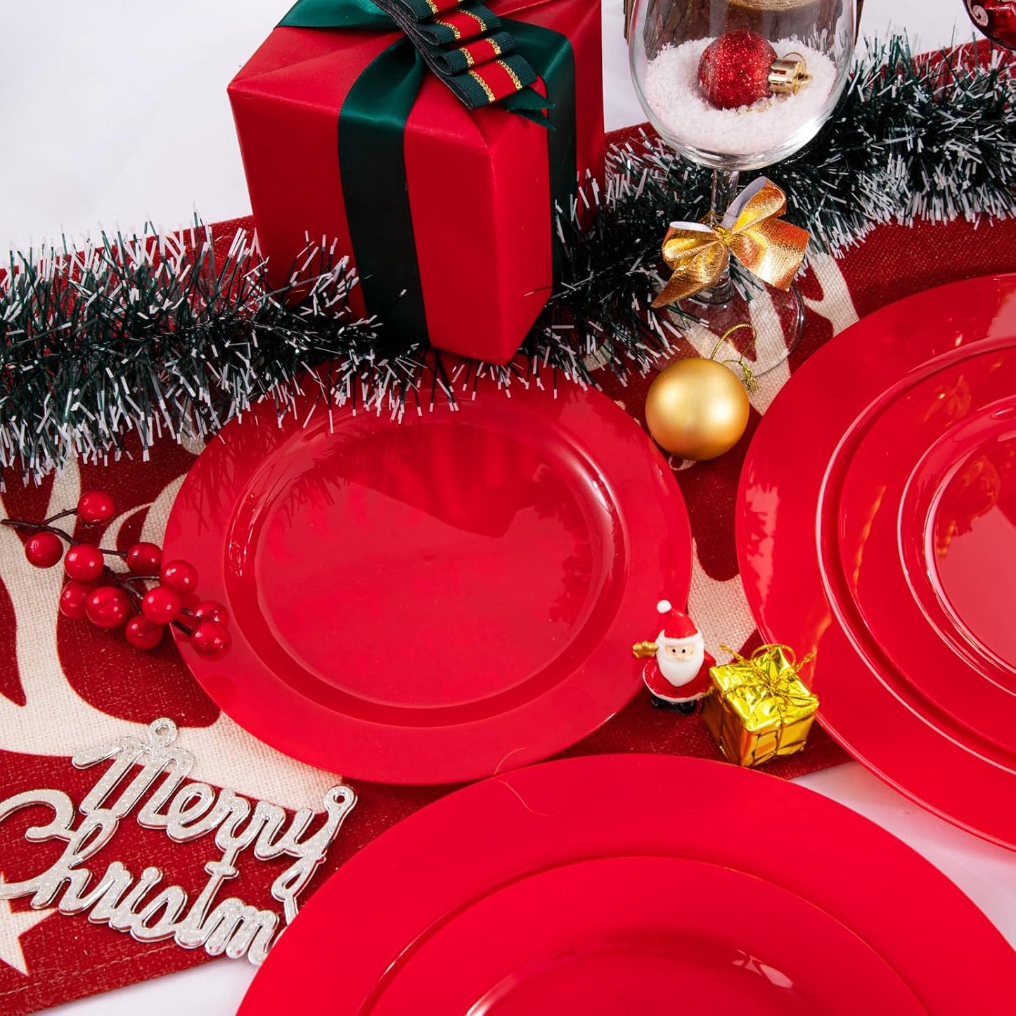 FLOWERCAT 60PCS Red Plastic Plates - Heavy Duty Red Plates Disposable for Party - Include 30PCS 10.25inch and 30PCS 7.5inch for 30 guests Party & Christmas & New Year