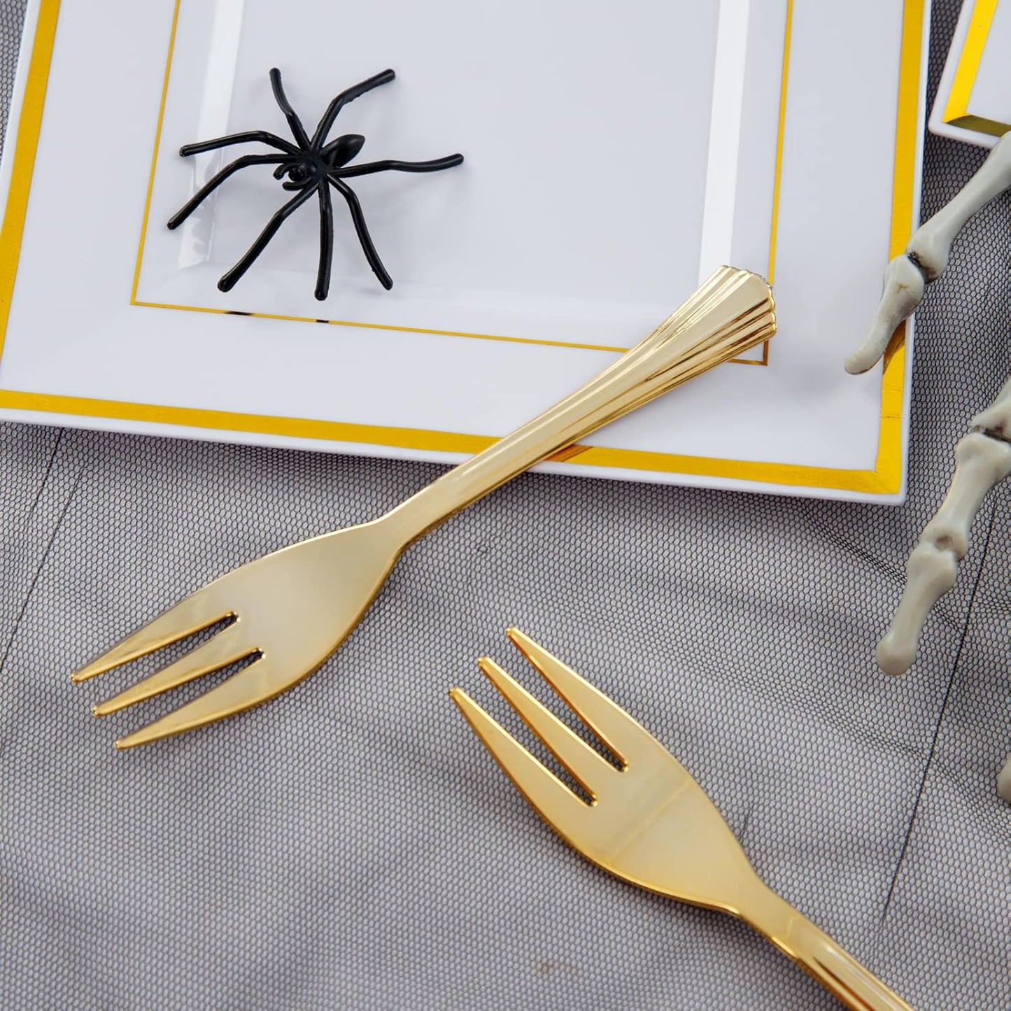 WDF 200PCS Gold Plastic Dessert Plates with Plastic Forks -6” 100 Square Disposable Appetizer Plates Small Plate Cake Plate &100 Gold Small Appetizer Forks for Daily Using Thanksgiving