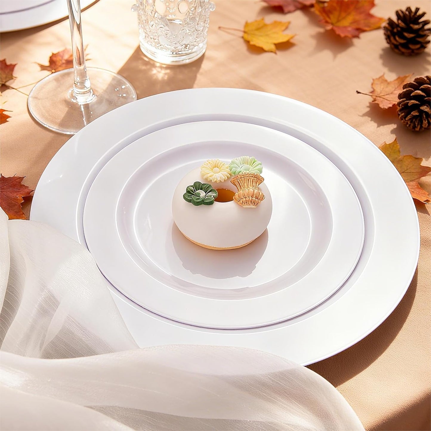 FLOWERCAT 60PCS White Plastic Plates - Heavy Duty White Disposable Plates for Christmas/Thanksgiving Party/Wedding -serve for 30 guests Include 30PCS 10.25" & 30PCS 7.5" Plates for Party
