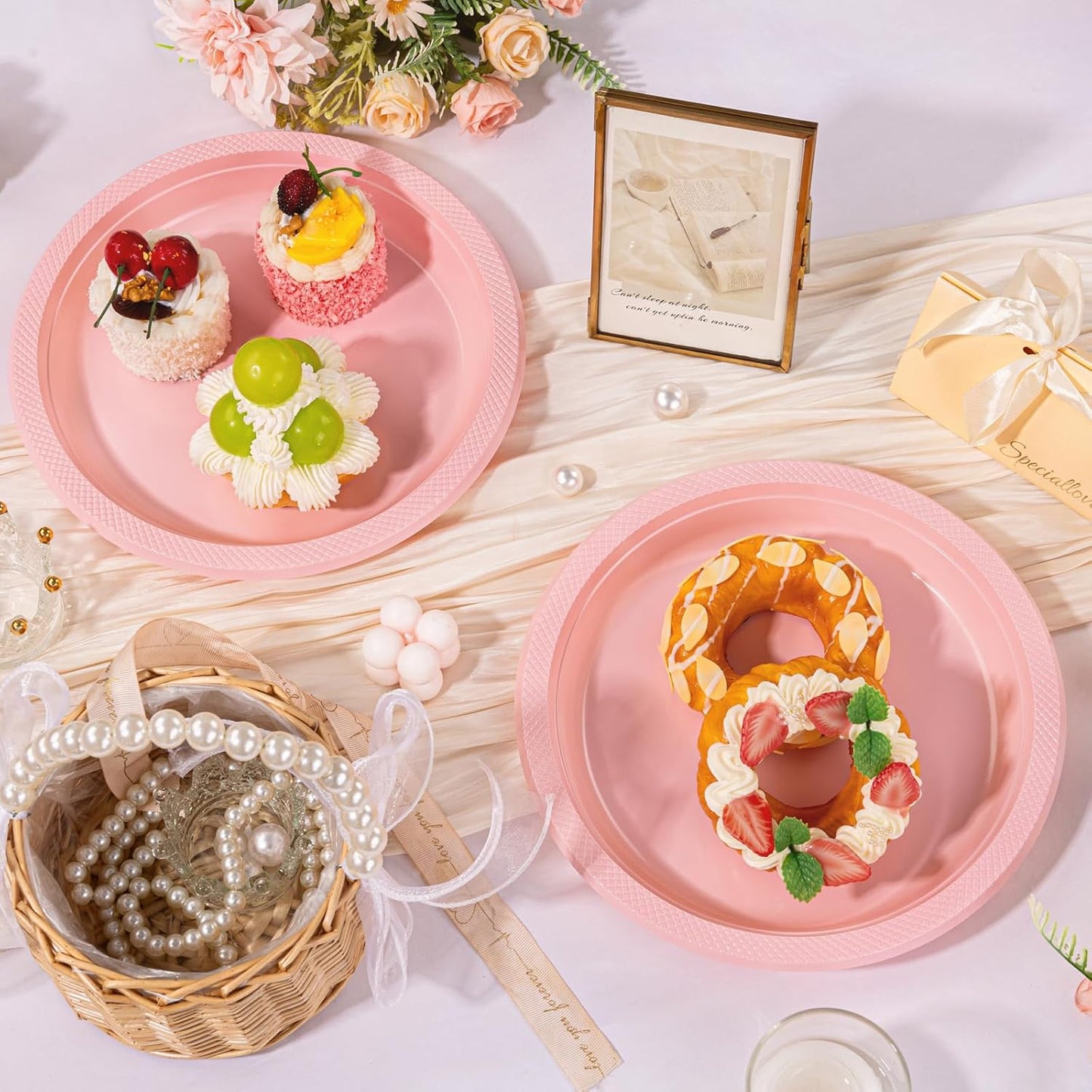 WELLIFE 10 Inch Plastic Plates Pink 50 Count Disposable Plate for Party, Large Big Plates for Dinner Party Supplies Birthday Camping BBQ Valentine's Day, Mother's Day