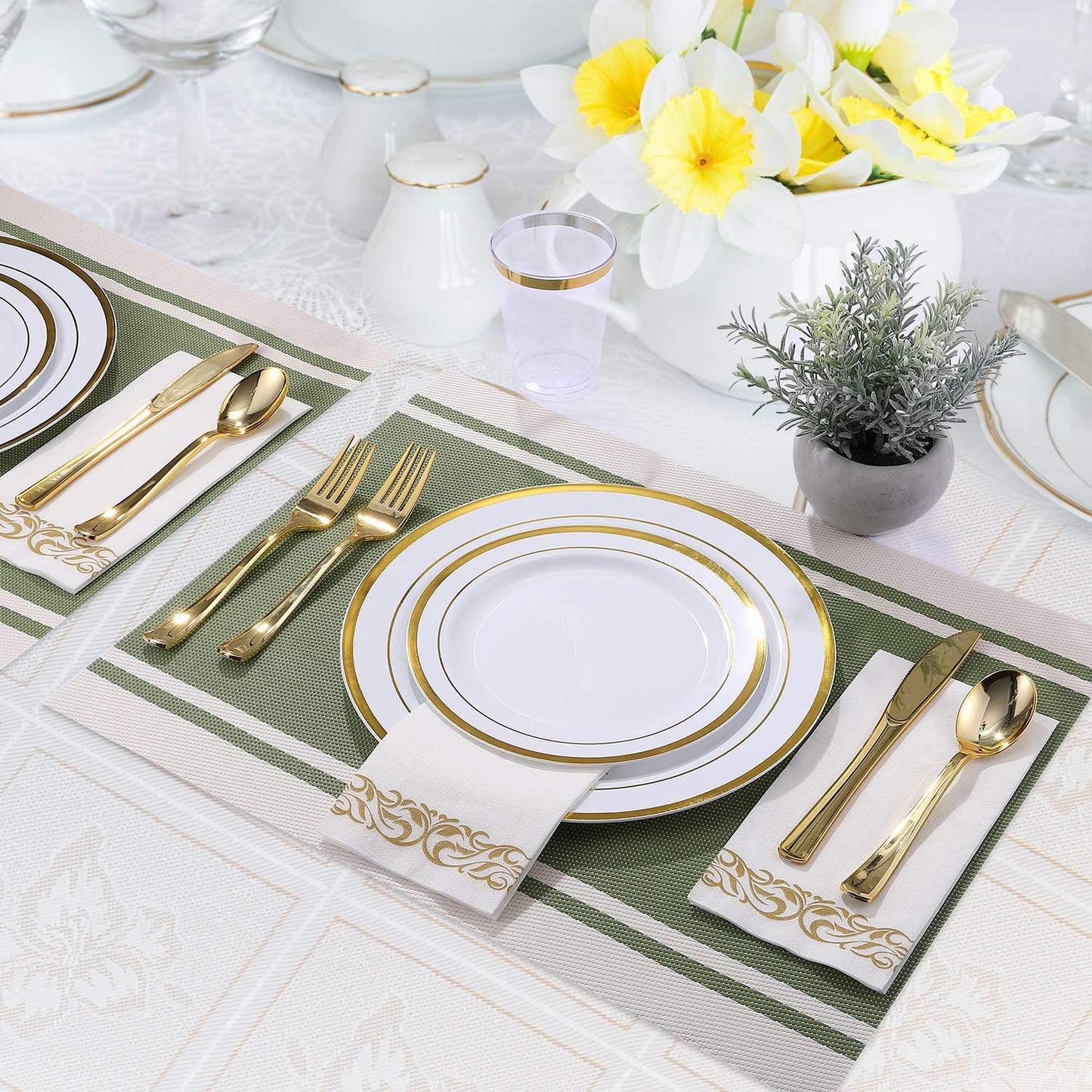 FOCUSLINE 175 Count Gold Dinnerware Set for 25 Guests - Gold Rimmed White Disposable Plastic Plates Heavy Duty, Includes 25 Dinner & Salad Plates, Cups, Cutlery Set for Wedding Parties