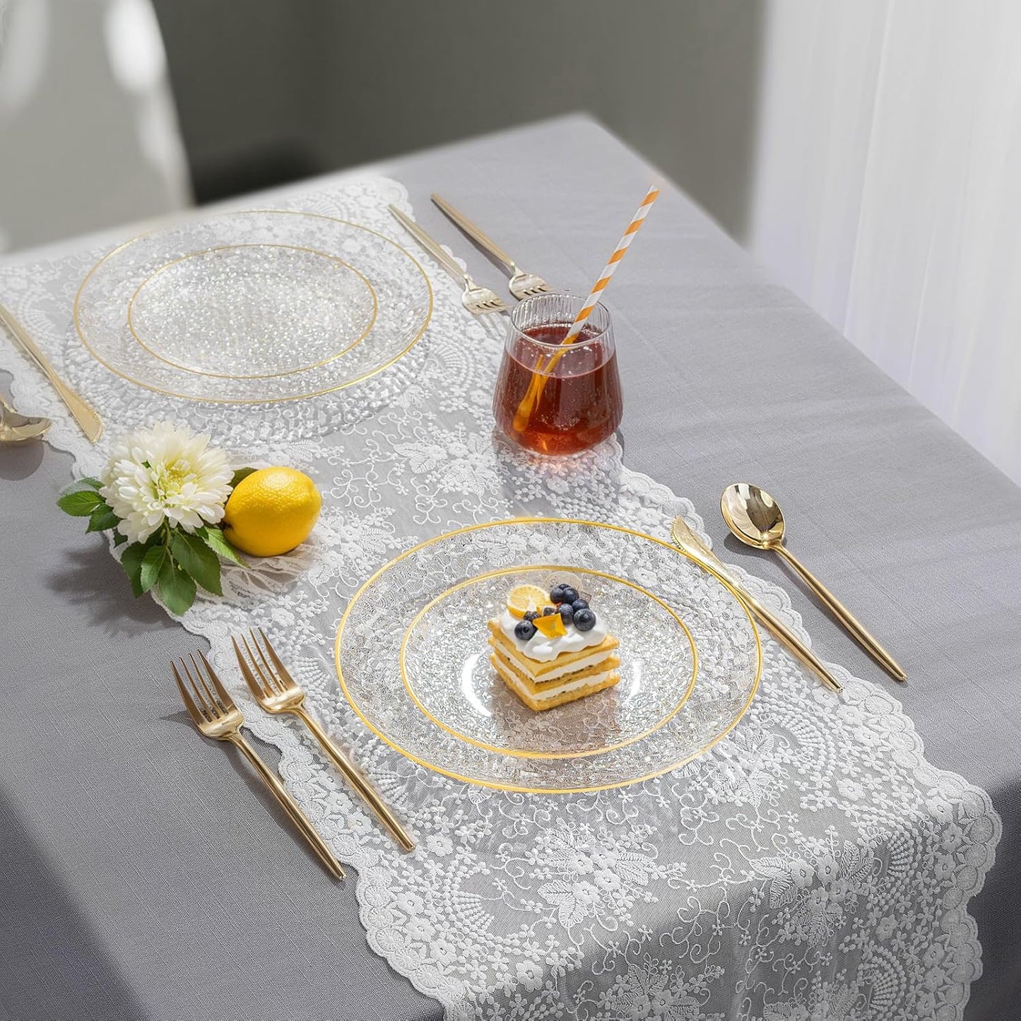 Rubtlamp 100Pcs Clear Gold Plastic Plates, Gold Glitter Disposable Plates, Hammered Plastic Plates Included 50 Dinner Plate And 50 Dessert Plate for Weddings Party Birthday