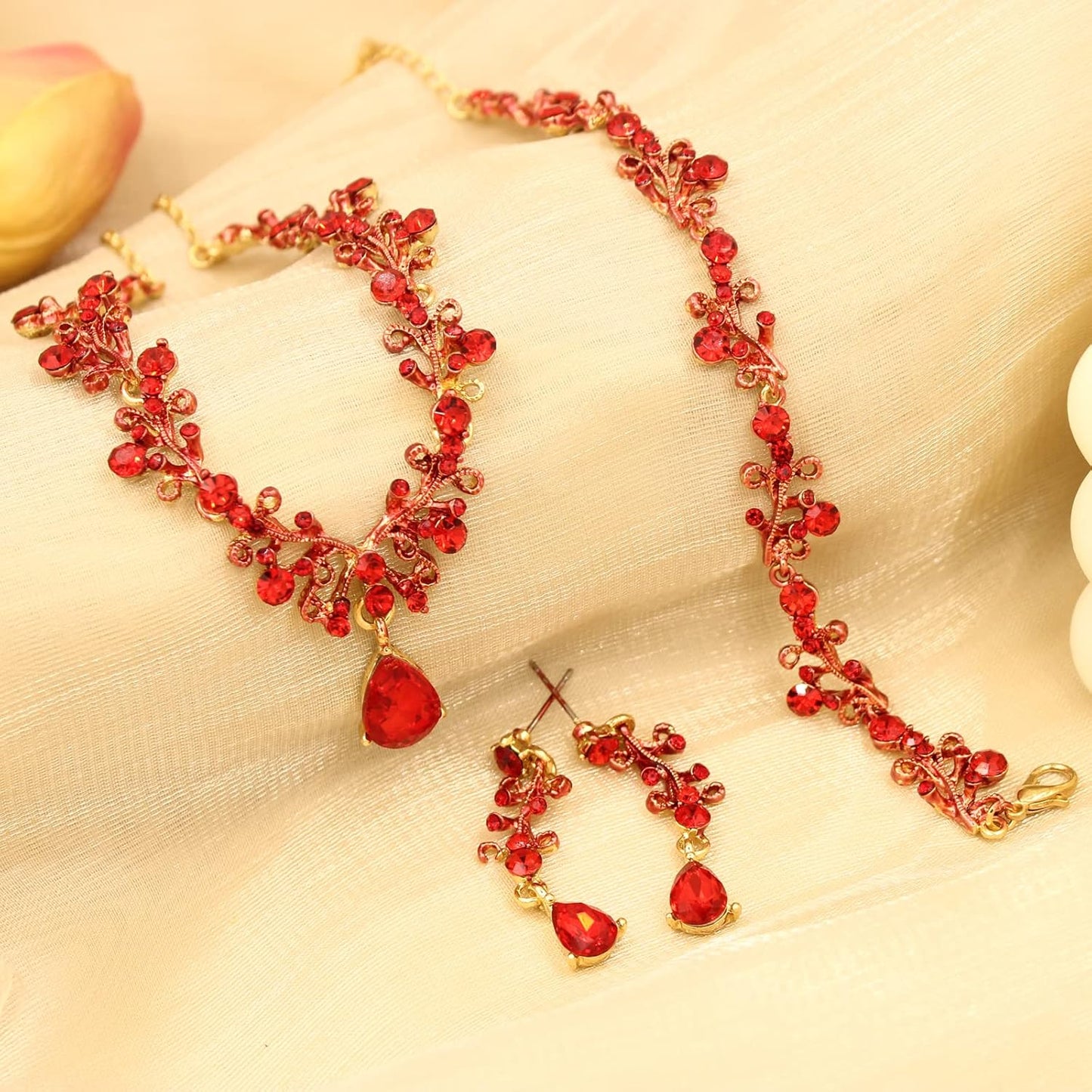 3Pcs Austrian Crystal Jewelry Set for Women, Necklace Dangle Earrings Link Bracelet Jewelry Set with Gold/Platinum/Gun Plated, Wedding Party Jewelry for Bridal Bridesmaid