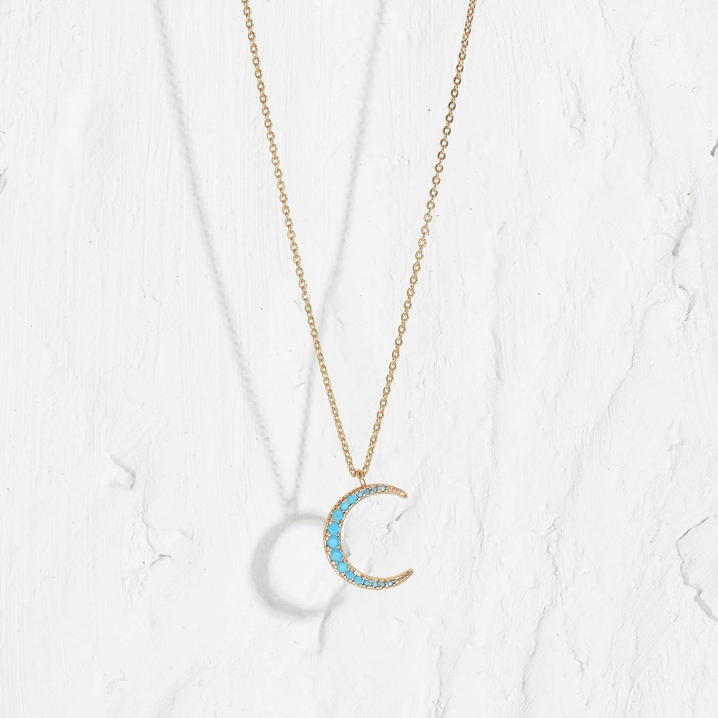 MEVECCO Layered Heart Necklace Pendant Handmade 18k Gold Plated Dainty Gold Choker Arrow Bar Layering Long Necklace for Women