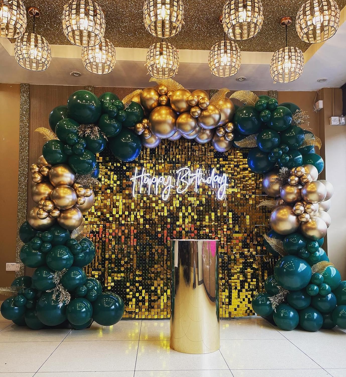 201Pcs Green and Gold Balloon Arch Kit, Explosion Star Emerald Dark Green Metallic Gold Latex Balloon Garland Kit, Different Size Balloons for Birthday Baby Shower Jungle Party Decoration