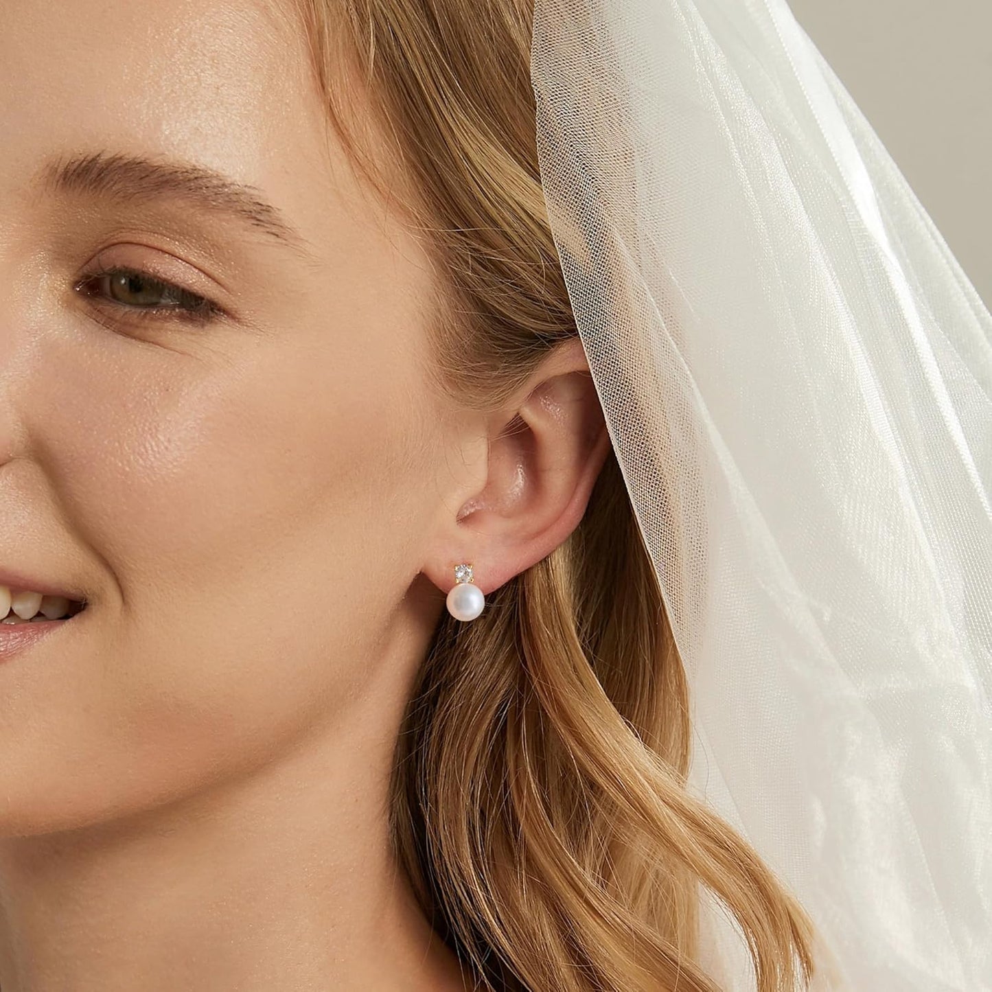 SELSHE Dangle Earrings for Women, 14k Gold Plated Pearl Drop Earring Dainty Gold Earrings for Women Trendy Cute Prom Bridal Earring Long Wedding Pearl Earring Formal Jewelry