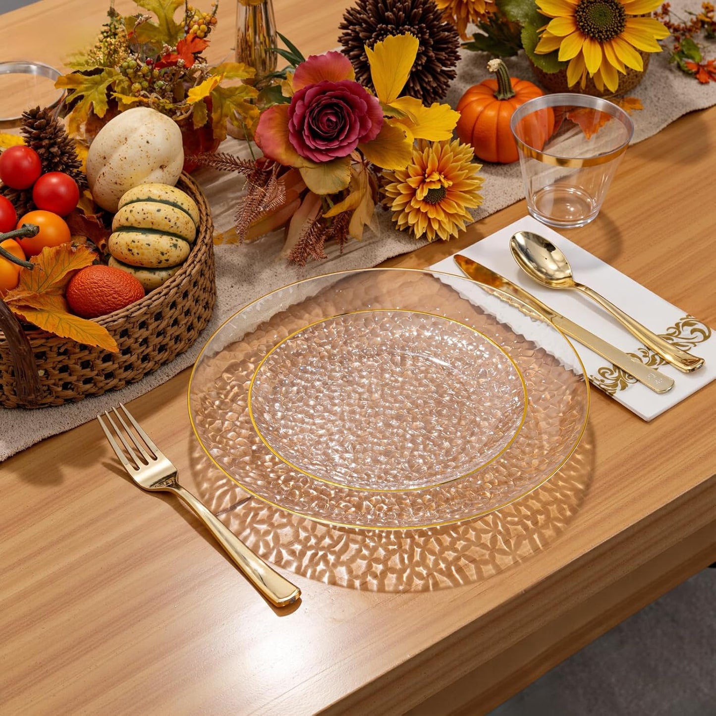 Rubtlamp 175 Pcs Plastic Dinnerware Set (25 Guests), Clear And Gold Plastic Plates, Hammered Party Plates Include Dinner Platos, Dessert Platos, Cups, Gold Cutlery Set And Napkins for Thanksgiving
