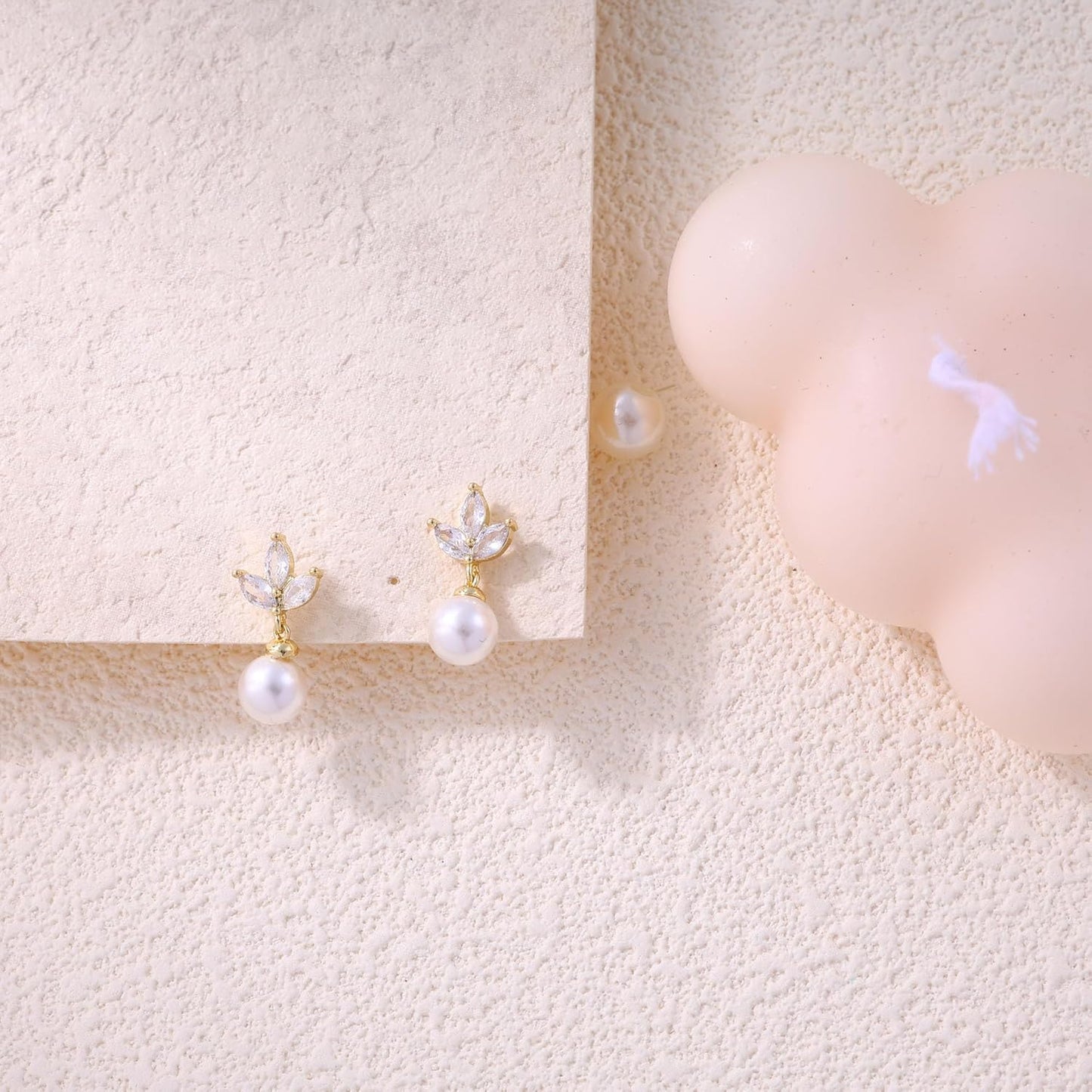 SELSHE Dangle Earrings for Women, 14k Gold Plated Pearl Drop Earring Dainty Gold Earrings for Women Trendy Cute Prom Bridal Earring Long Wedding Pearl Earring Formal Jewelry