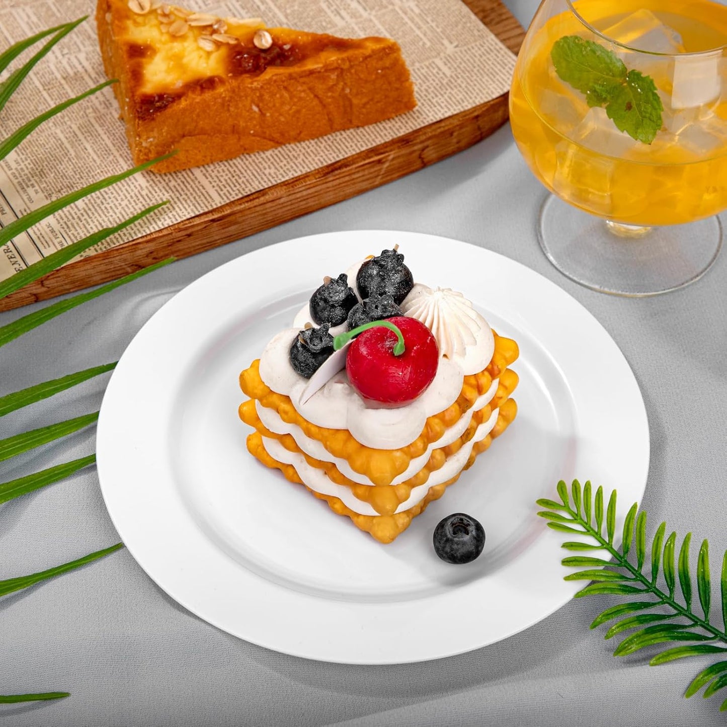 bUCLA 100Pieces White Plastic Plates - 6.25inch Disposable Plastic Appetizer/Small Cake/Salad/Dessert Plates Premium Hard, Ideal for Weddings& Parties