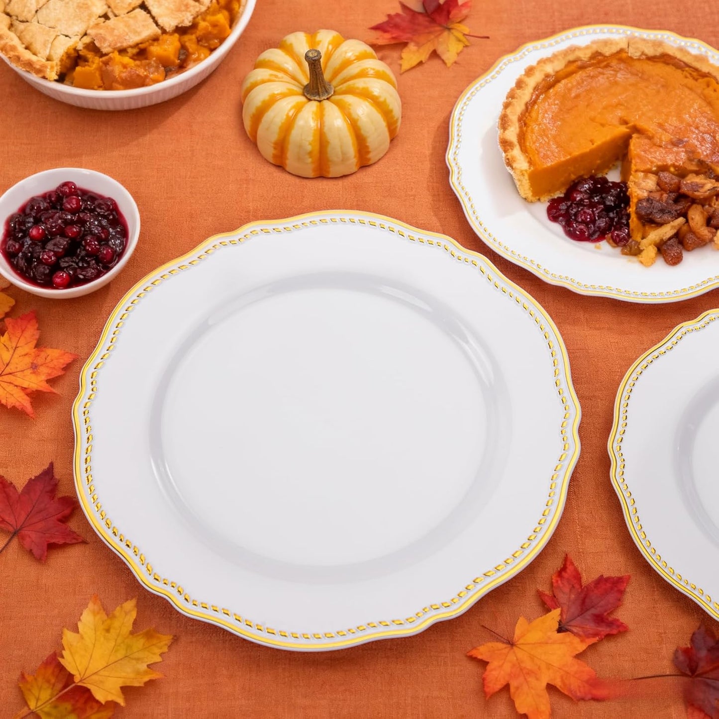 Hioasis 60pcs Gold Plastic Plates - White and Gold Disposable Dinnerware with Gold Rim, Heavy-duty, 7.5 inch, Dessert Plates for Party & Thanksgiving