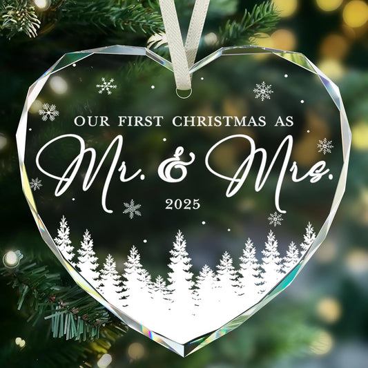 First Christmas Married Ornament 2025, Mr and Mrs Gifts, Wedding Gift for Couples 2025, Newlyweds, Glass Christmas Ornaments 2025, Bridal Shower Gift, Just Married Xmas Hanging Ornament