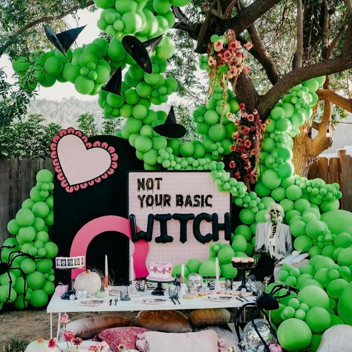 134Pcs Green Balloons Different Sizes 5 10 12 18 Inch Green Balloon Garland Arch Kit, Latex Balloons for Birthday Wedding Baby Shower Party Decorations.