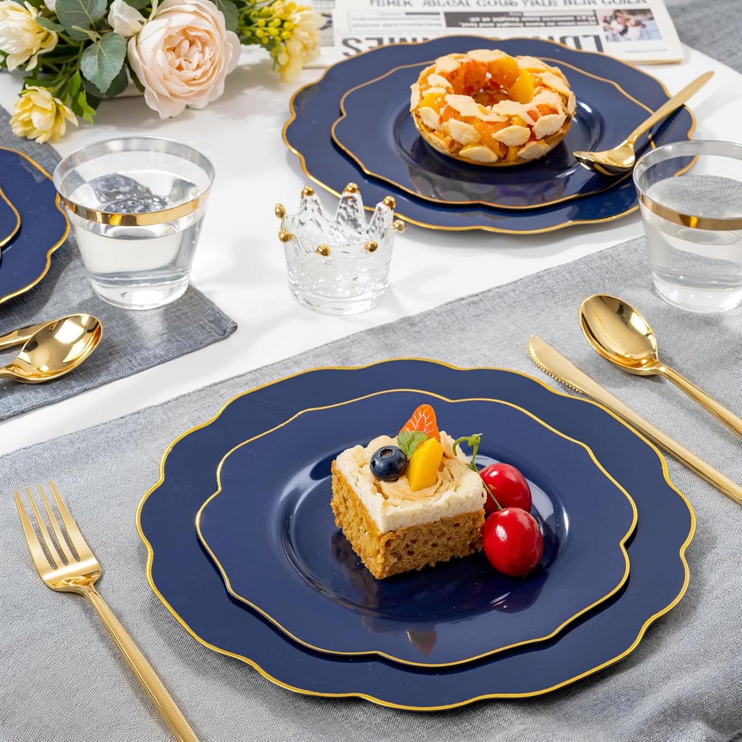 bUCLA 180PCS Blue Plastic Plates - Navy Blue and Gold Rim Disposable Include 30 Each (Dinner & Dessert) Plates, 30 Knives, 30 Forks, 30 Spoons and 30 Cups, Ideal for Party & Gathering