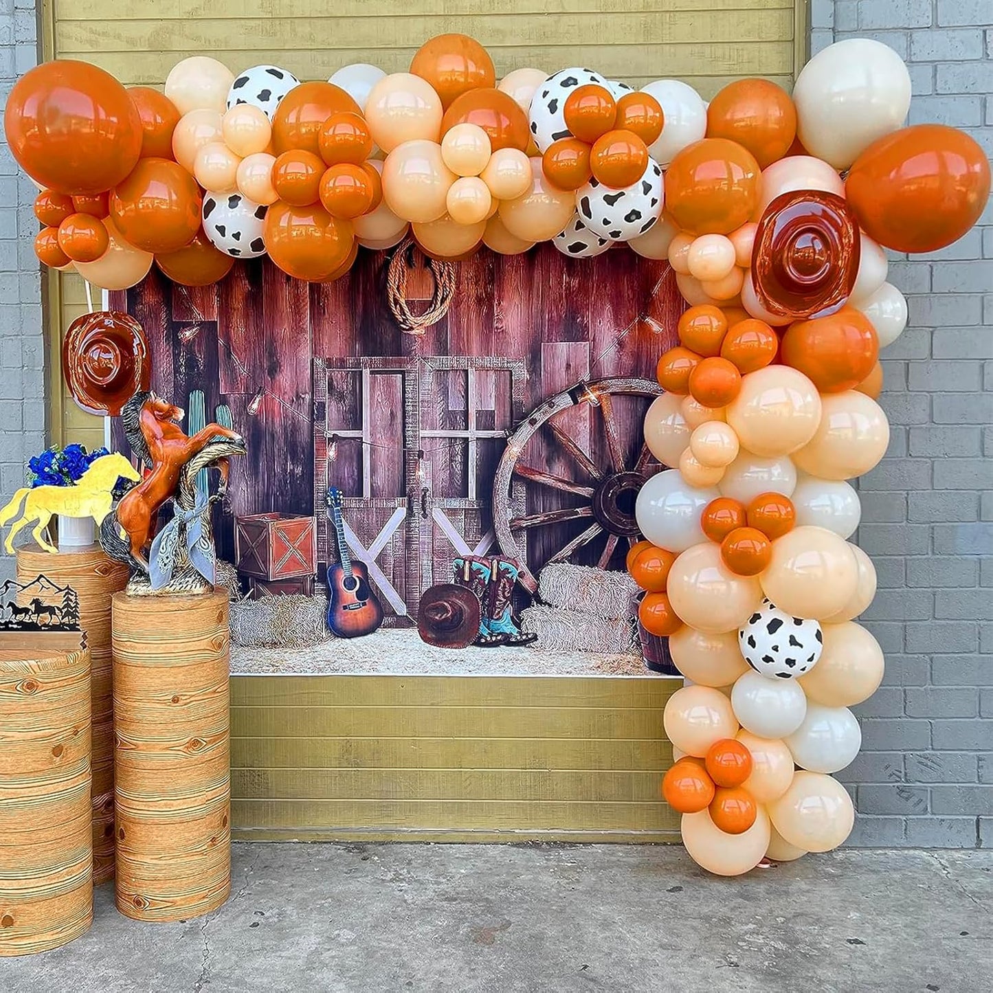 Burnt Orange Balloons, 150 pcs Different Sizes Pack of 18 Inch 12 Inch 10 Inch 5 Inch Terracotta Balloon Garland Arch Kit for Thanksgiving Halloween Fall Birthday Party Decorations