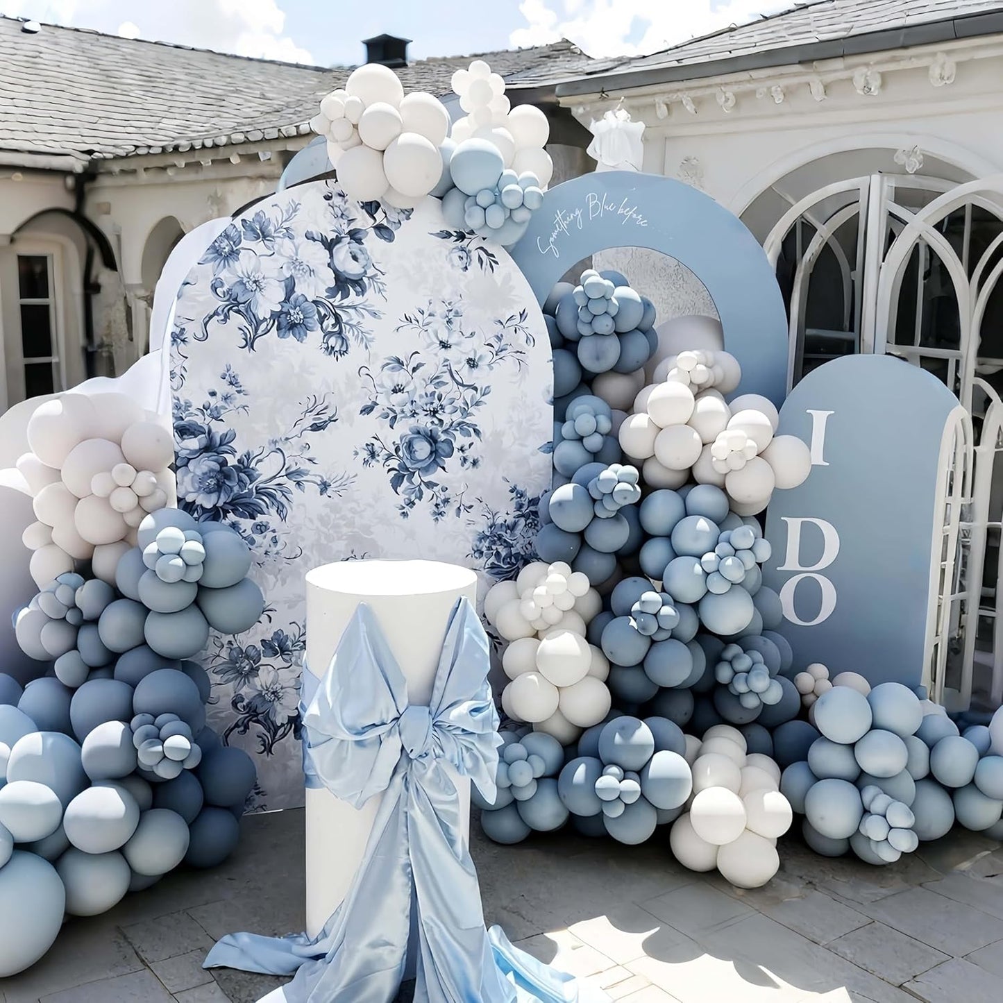 Dusty Blue Balloons Arch Kit, 134 Pcs Muted Light Baby Slate Blue and White Balloon Garland mit 18 Inch Pale Clear Balloon *5, Long Balloon as Bow Decor for Baby Shower Boy Gender Reveal Wedding