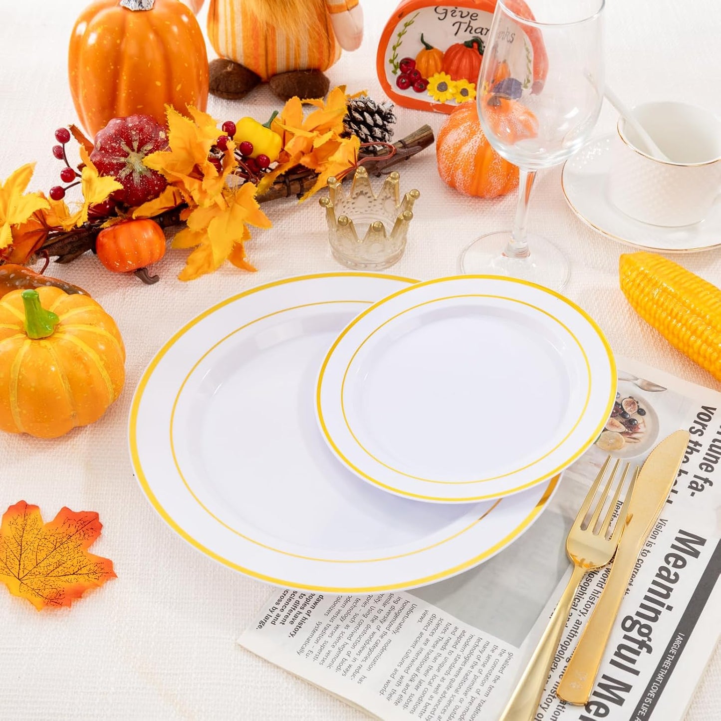 FLOWERCAT 60PCS Gold Plastic Plates - Heavy Duty White and Gold Plastic Plates Disposable for New Year/Thanksgiving Party/Wedding - Include 30PCS 10.25" Dinner Plates and 30PCS 7.5" Dessert Plates