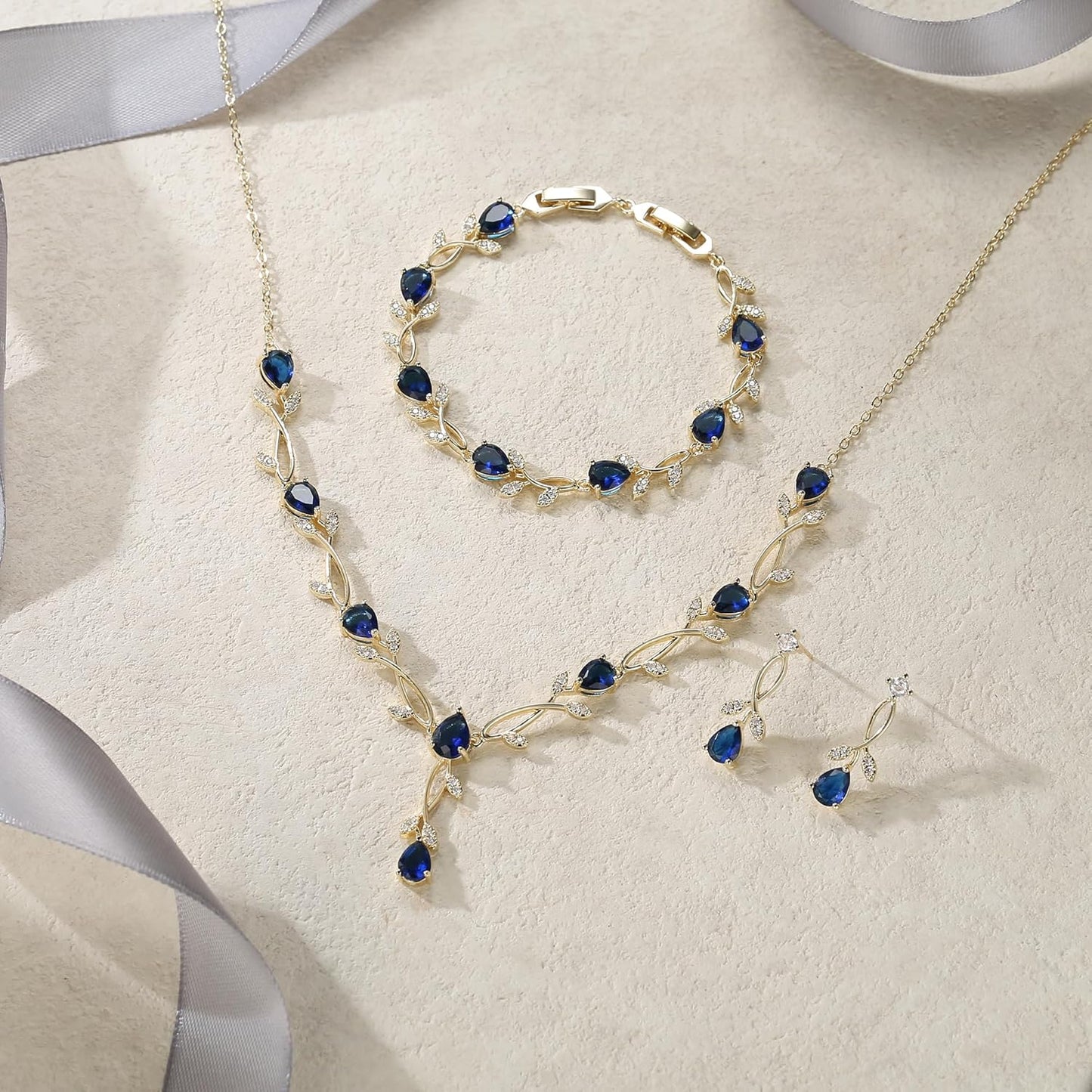 EVER FAITH Bridal Cubic Zirconia Jewelry Sets for Women, White Simulated Pearl Leaf Vine Pendant Wedding Party Necklace Earrings Set for Bridesmaid Bride