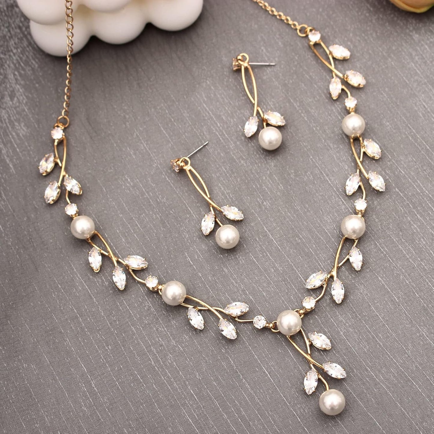 Luxury Cubic Zirconia Aurtrian Crystal Pearl Floral Necklace Dangle Earrings Wedding Bridal Jewelry Set Birthday Gifts for Her