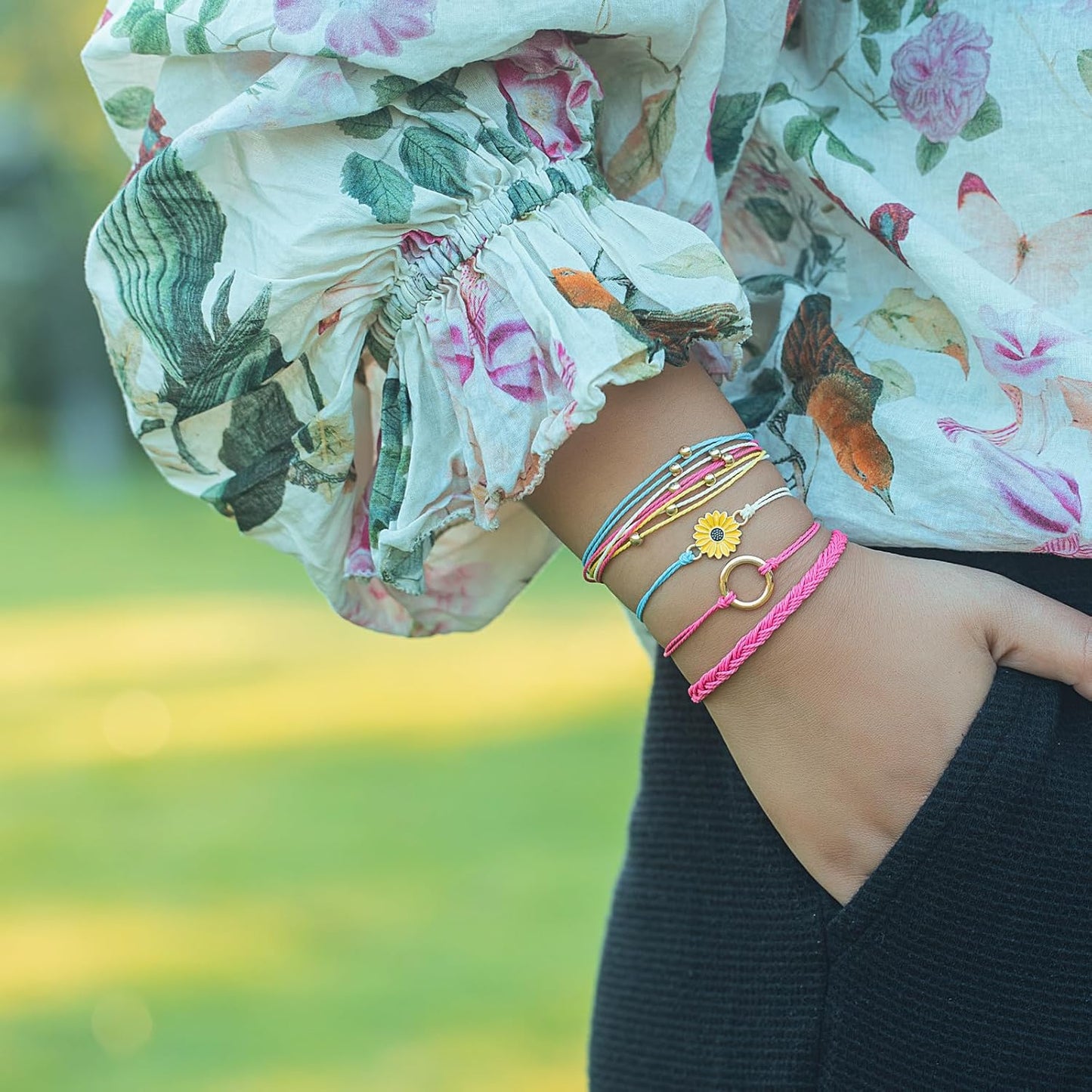 FANCY SHINY Sunflower String Bracelet Boho Braided Rope Wrap Bracelets Cute Summer Beach Surfer Jewelry for Women Christmas Gifts