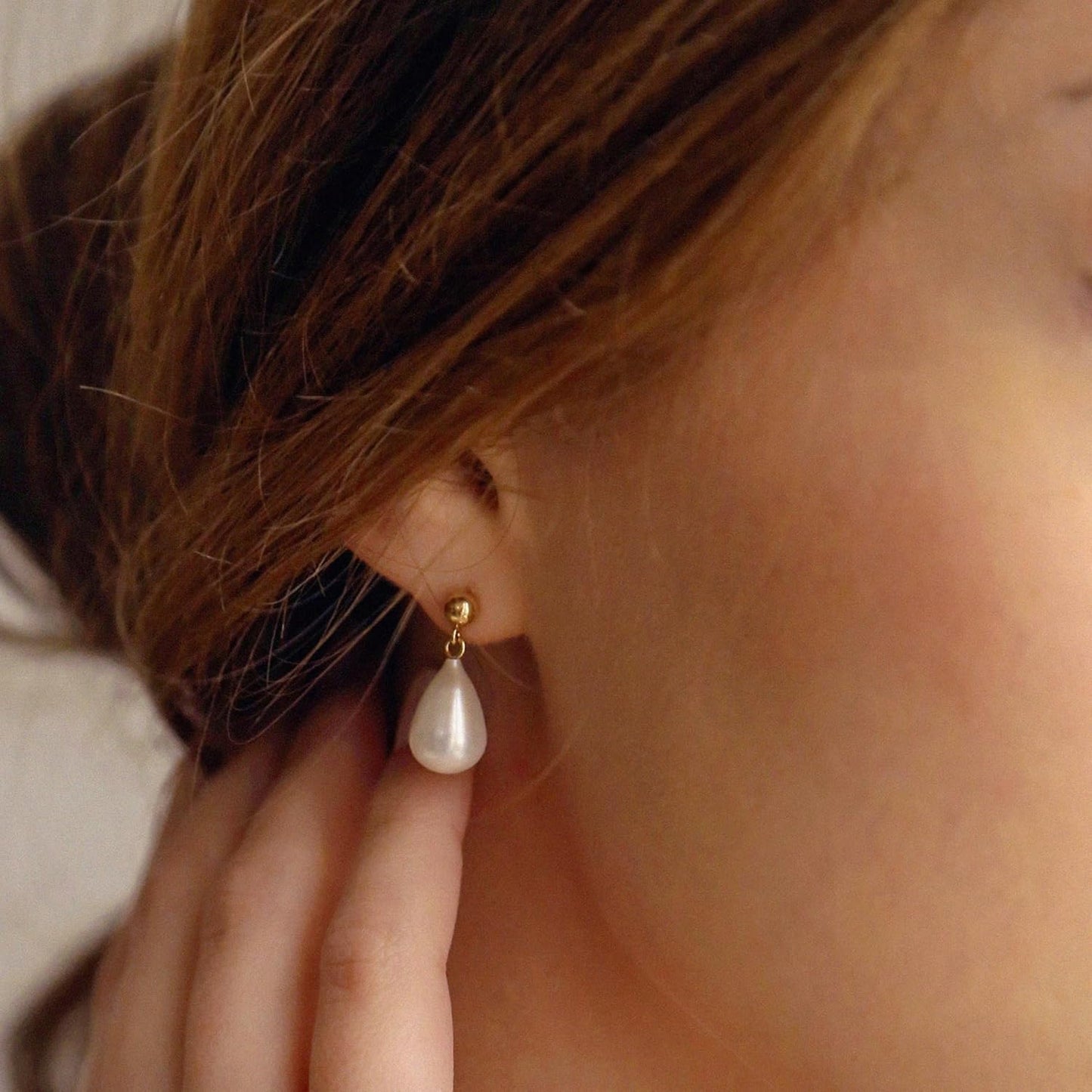 SELSHE Dangle Earrings for Women, 14k Gold Plated Pearl Drop Earring Dainty Gold Earrings for Women Trendy Cute Prom Bridal Earring Long Wedding Pearl Earring Formal Jewelry