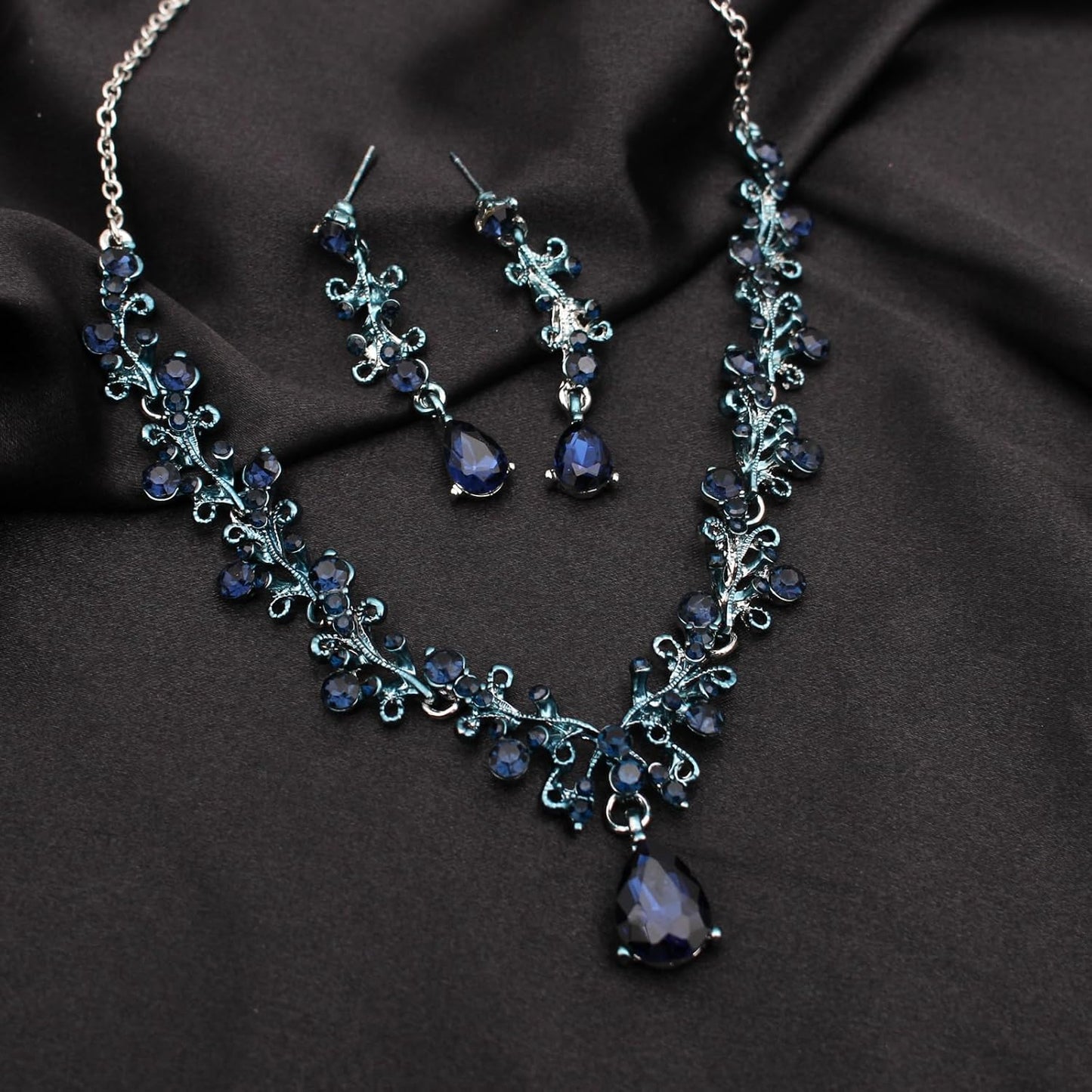 3Pcs Austrian Crystal Jewelry Set for Women, Necklace Dangle Earrings Link Bracelet Jewelry Set with Gold/Platinum/Gun Plated, Wedding Party Jewelry for Bridal Bridesmaid