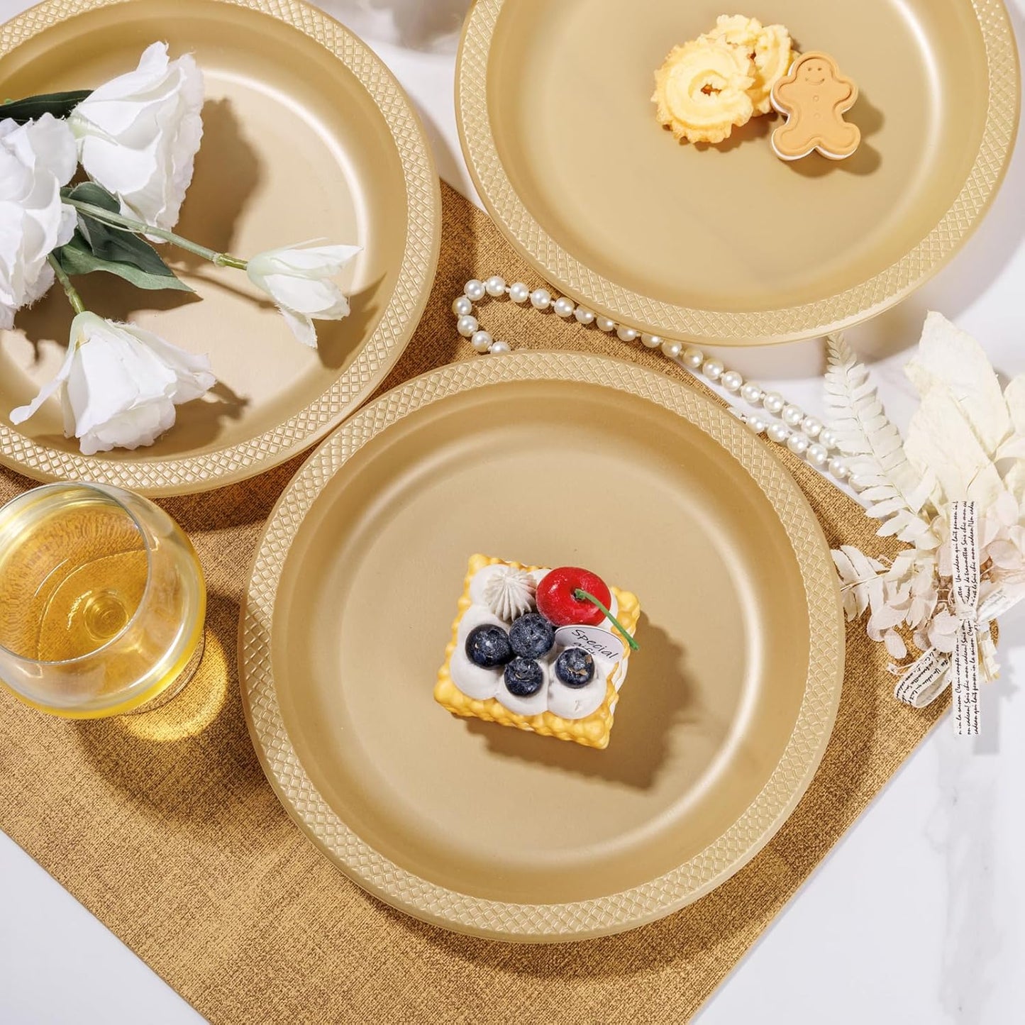 WELLIFE Gold Party Plates 9 Inch -150 Count, Disposable Plastic Dinner Plates for Party Dessert Cake Wedding Engagement Birthday