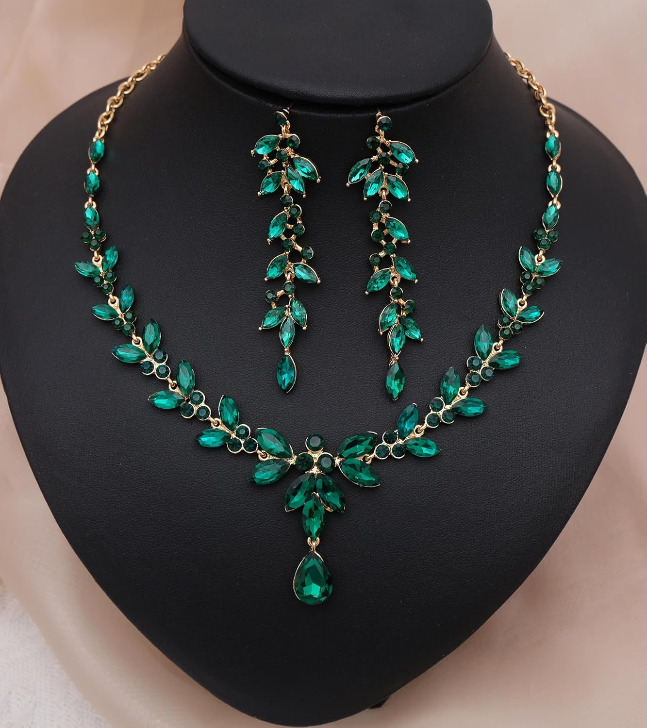 CSY 4 Pcs Elegant Bridal Jewelry Sets Austrian Marquise Crystal Wedding Necklace Dangle Earrings Tennis Bracelet Ring Set for Bride Women Costume Accessories