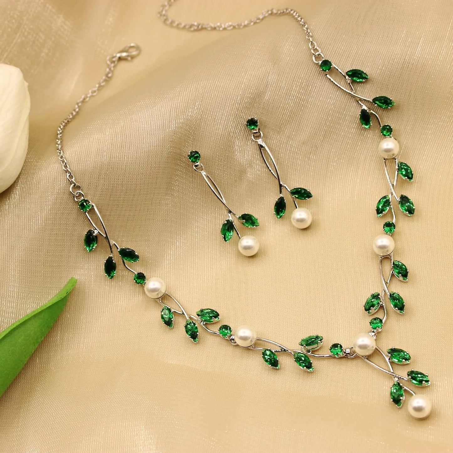 Luxury Cubic Zirconia Aurtrian Crystal Pearl Floral Necklace Dangle Earrings Wedding Bridal Jewelry Set Birthday Gifts for Her