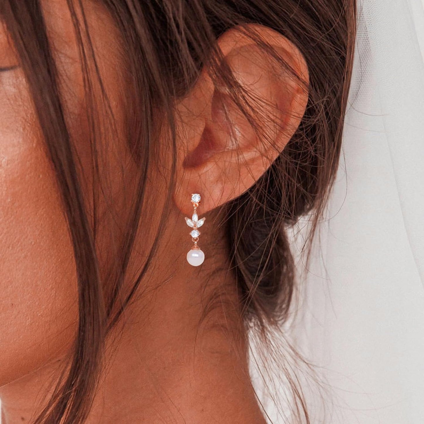 SELSHE Dangle Earrings for Women, 14k Gold Plated Pearl Drop Earring Dainty Gold Earrings for Women Trendy Cute Prom Bridal Earring Long Wedding Pearl Earring Formal Jewelry