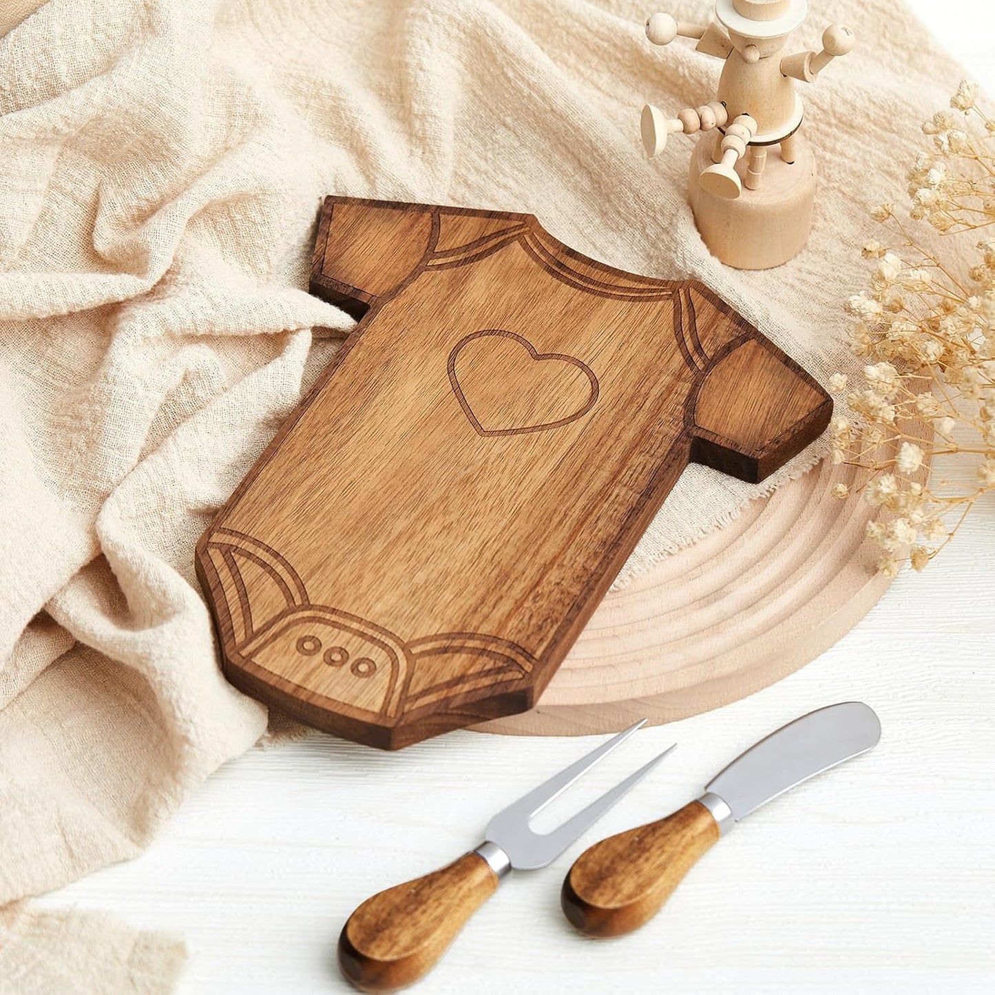 1 Set Baby Shower Favors Clothing Shaped Charcuterie Board Set Thank You Tags with Box Gifts for Guests Cheese Board Party Favors for Gender Reveal Baby Shower Prize Gifts (Acacia Color)