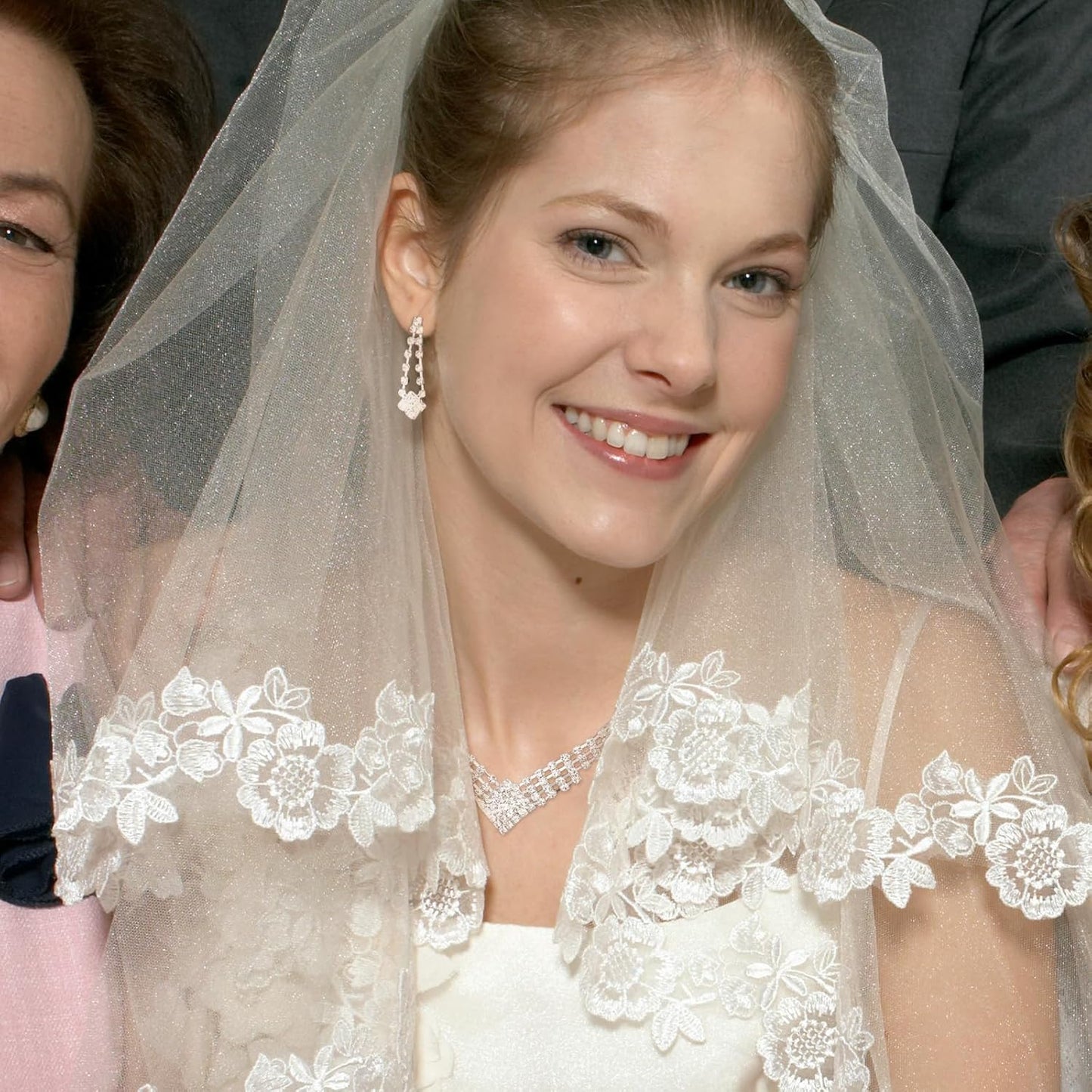 Prom Earrings Necklace Bracelet Set Elegant Crystal Rhinestone Necklace Earrings Bracelet Bridal Wedding Prom Dresses Costume Outfit Gold Jewelry Sets for Women