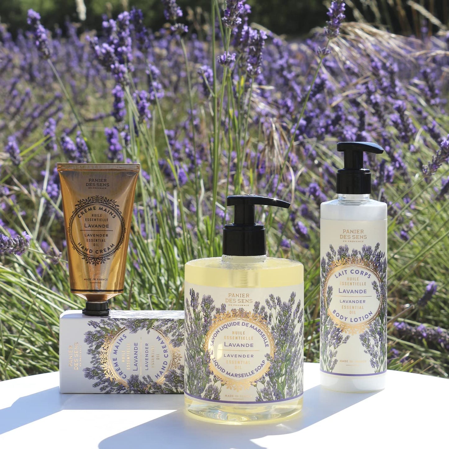 Panier des Sens - Lavender Bar Soap - Moisturizing Gentle Scented Soap Bar - Natural Soap with Sweet Almond - 97% Natural Ingredients Made in France - Vegan Friendly - Body & Hand Soap Bars 2x5.3 oz