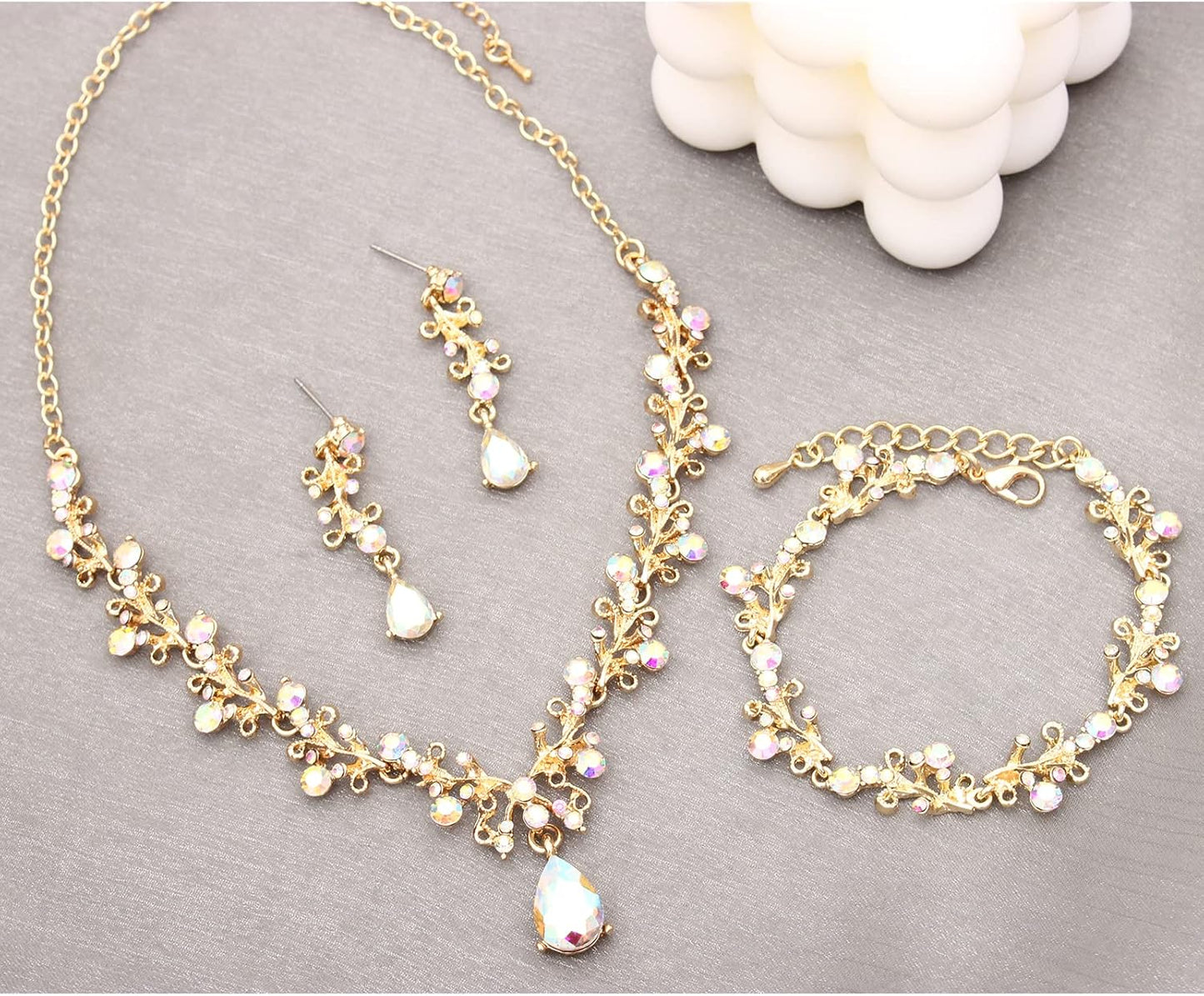 3Pcs Austrian Crystal Jewelry Set for Women, Necklace Dangle Earrings Link Bracelet Jewelry Set with Gold/Platinum/Gun Plated, Wedding Party Jewelry for Bridal Bridesmaid