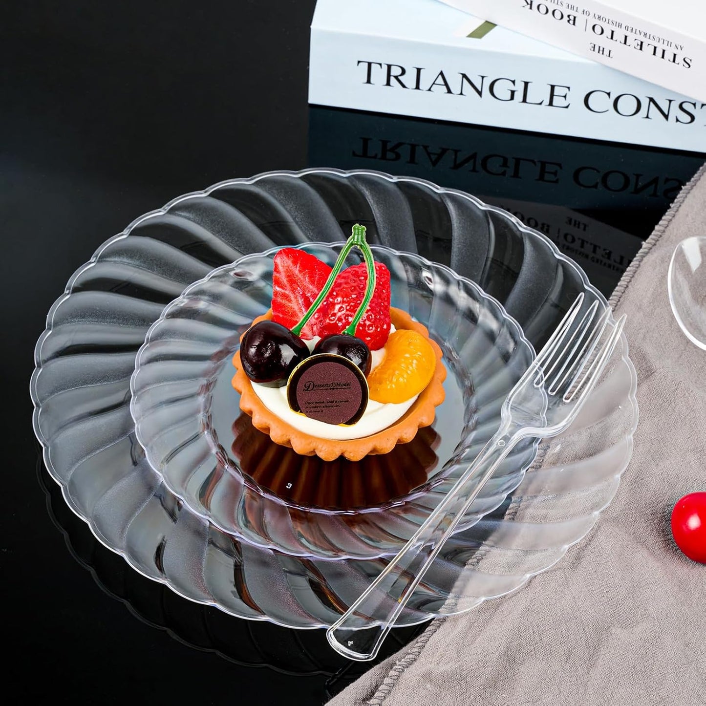 FOCUSLINE 100 Count Clear Plastic Plates 9 Inch, Disposable Heavy Duty Dinner Plates- Premium Hard Plastic Plate Fancy Disposable Clear Plates for Weddings, Parties and Events