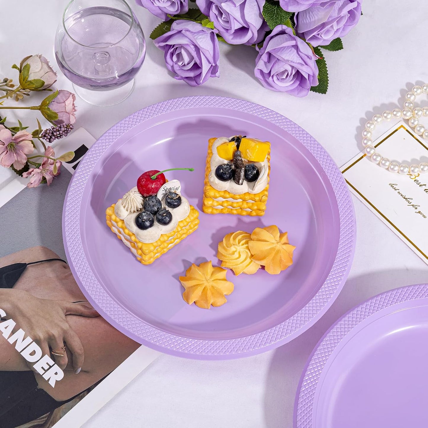 WELLIFE Lavender Party Plates 10 Inch -150 Count, Disposable Plastic Dinner Plates for Party Easter Mother's Day Wedding Birthday Picnic Graduation