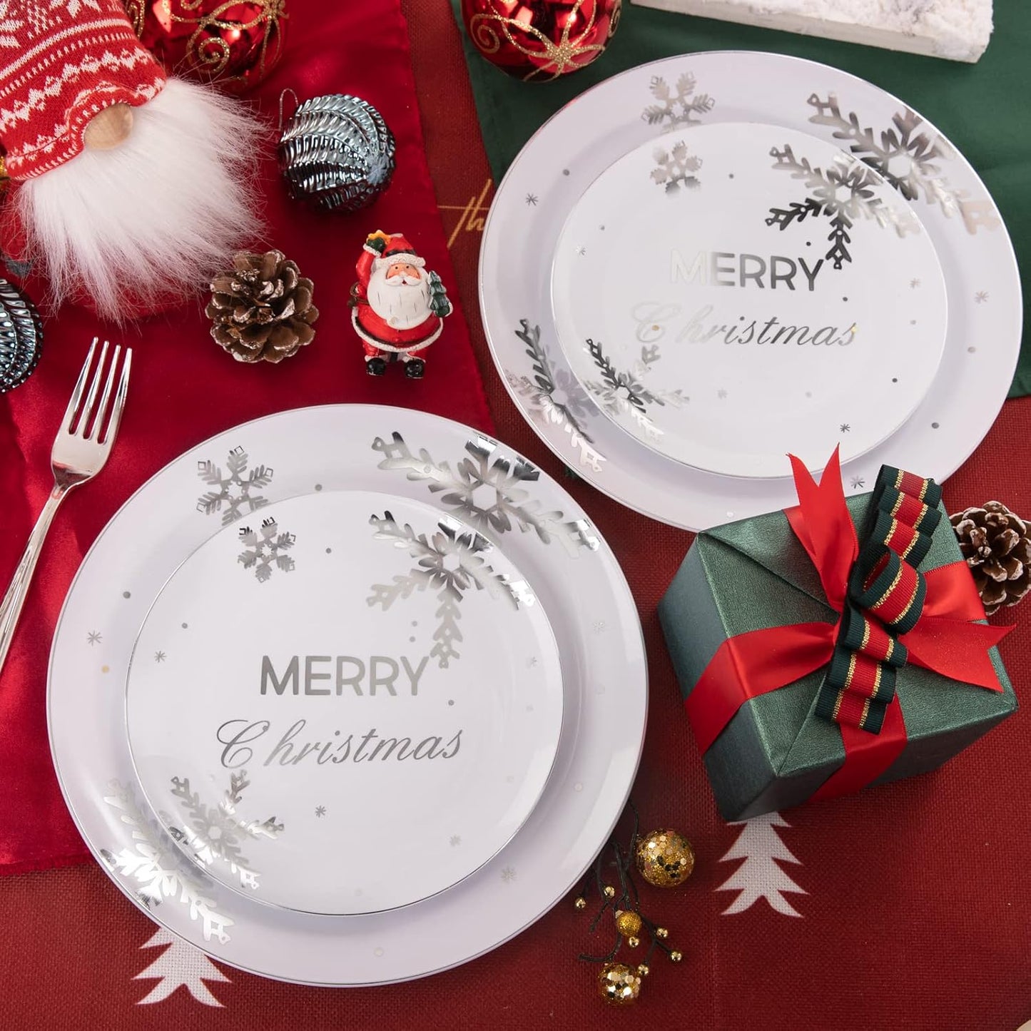 KIRE 25 Guest Christmas Plates - White Plastic with Silver Snowflake Design, Disposable Silverware & Clear Cups for Christmas Party Supplies