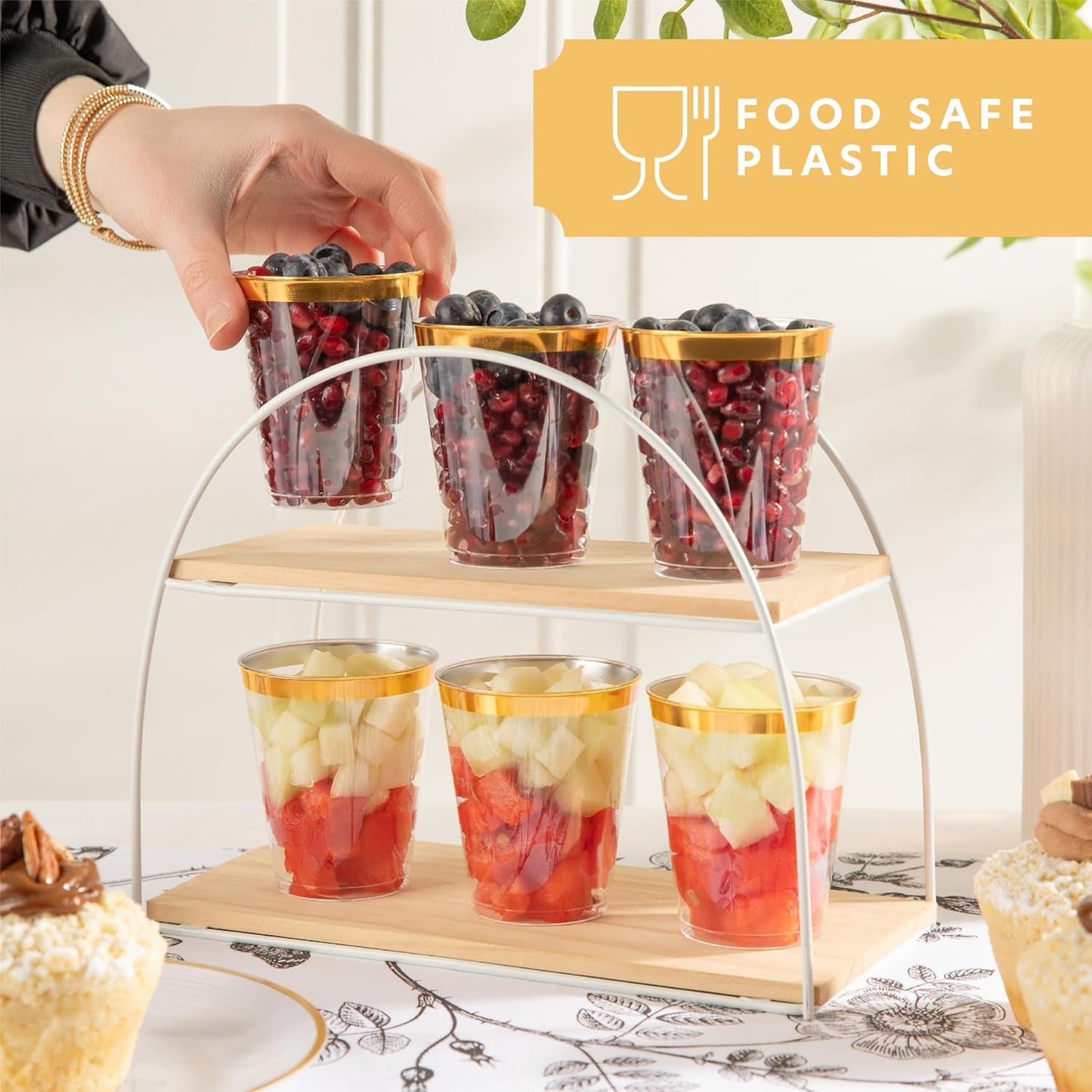 PLASTICPRO Disposable 7 oz Crystal Clear Plastic Tumblers With Gold Rim for Party's & Weddings pack of 100