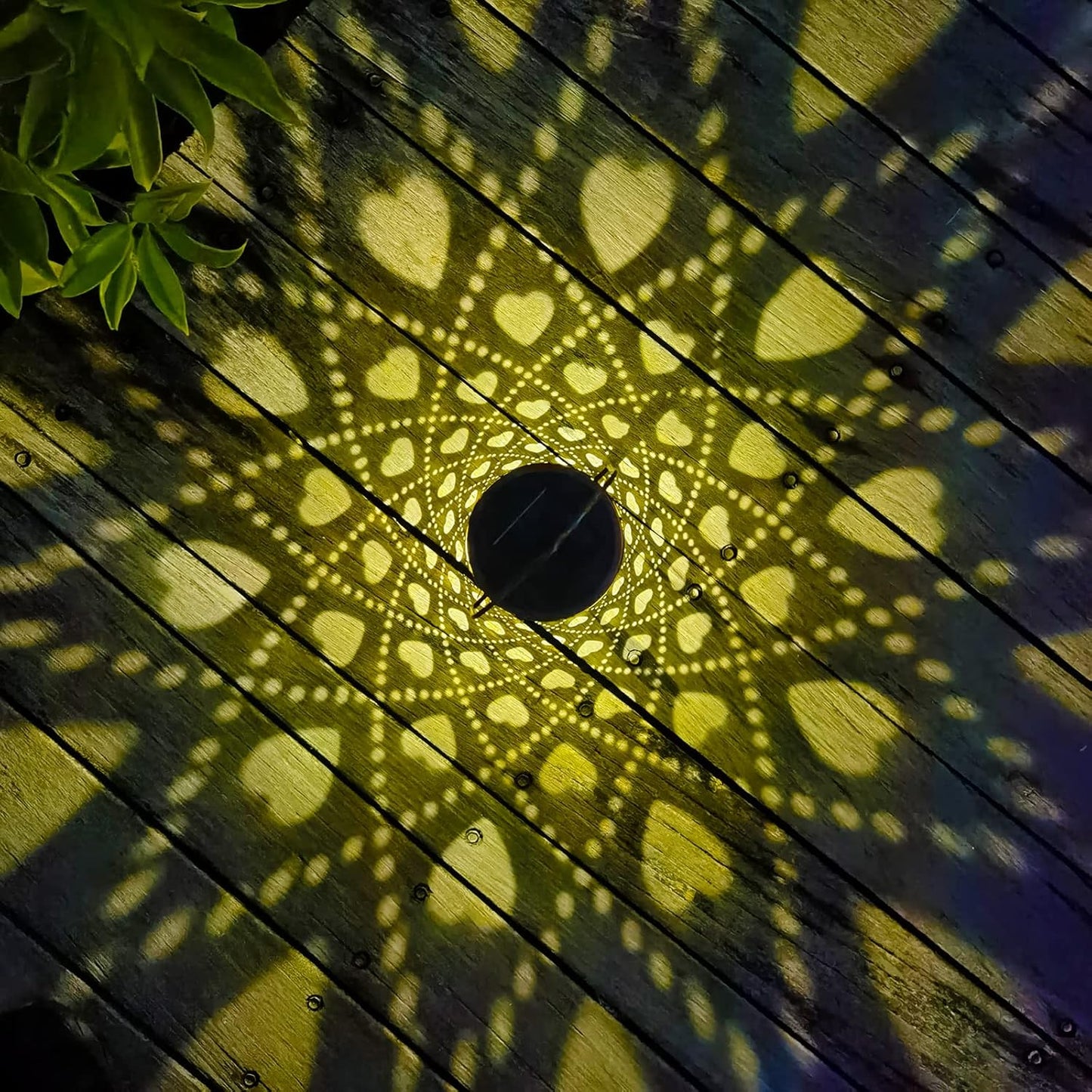 2 Pack Solar Lanterns Outdoor Hanging Heart Pattern Decor Lantern,Waterproof Hollow Out Metal Decorative Garden Light,Graceful Decoration for Patio,Yard,Landscape,Walkway,Festival