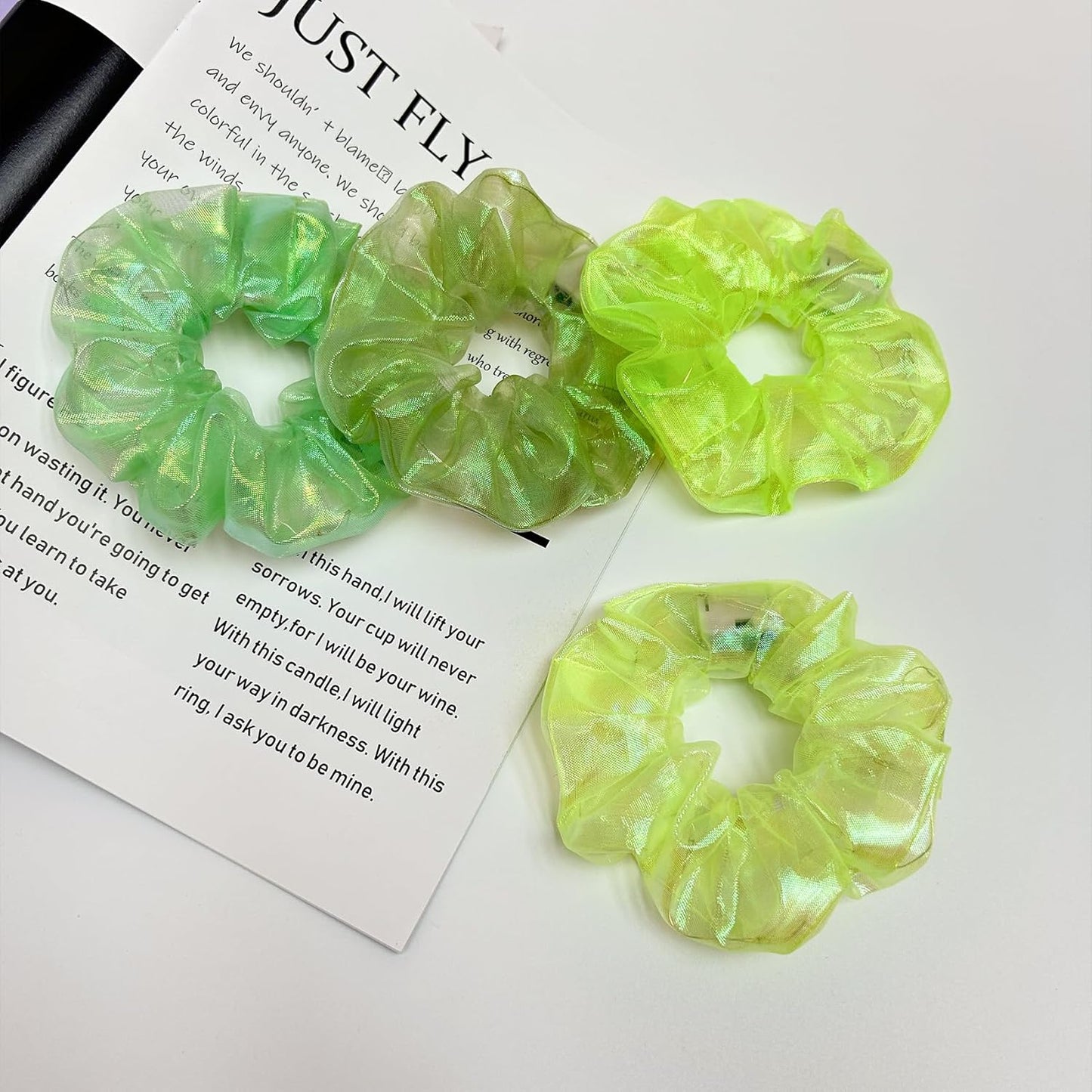 4Pcs Light Up Scrunchies Christmas Hair Tie, St Patricks Day Green LED Scrunchy Hair Elastic for Women & Girls, Glow in the Dark Party Supplies Party Favor Festival Rave Accessories