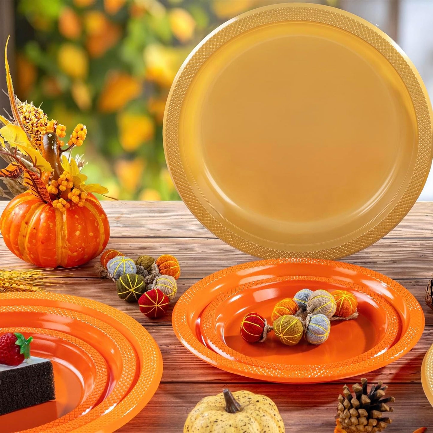 WELLIFE Gold Plastic Plates 7 Inch 50 Count Disposable Plate Thanksgiving Plates for Party, Dessert Small Plate for Dinner Cake Salad Supplies Birthday