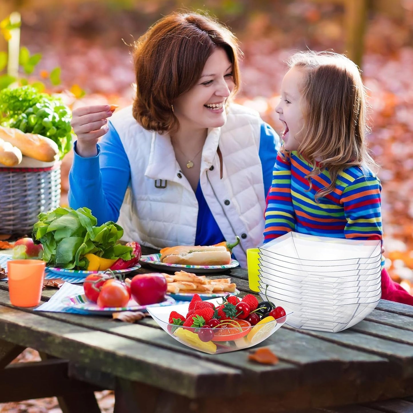 Tanlade 50 Pcs Square Plastic Serving Bowls Disposable Snack Salad Bowl Small Party Candy Bar Containers Taco Bar Serving Dishes for Buffet Chips Fruit(Clear,32 oz)